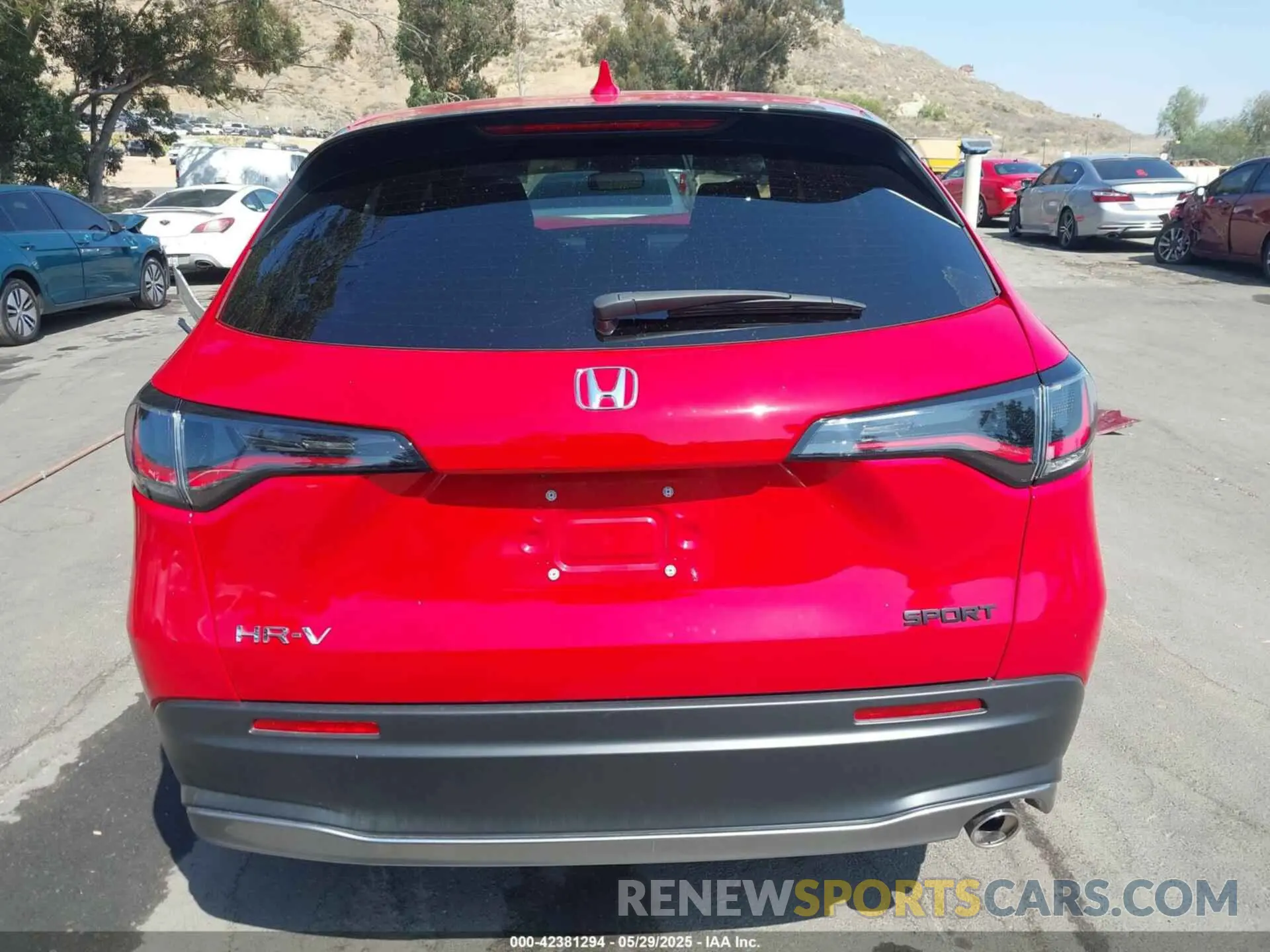 16 Photograph of a damaged car 3CZRZ1H51SM740735 HONDA HR-V 2025