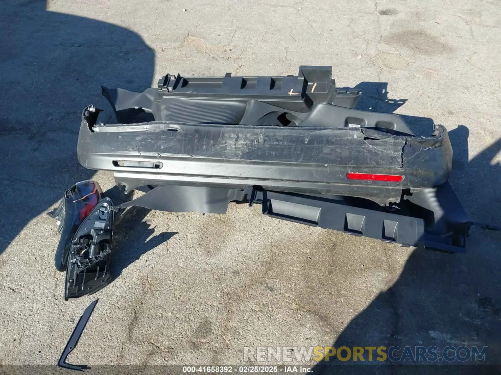 12 Photograph of a damaged car 3CZRZ1H52SM705279 HONDA HR-V 2025