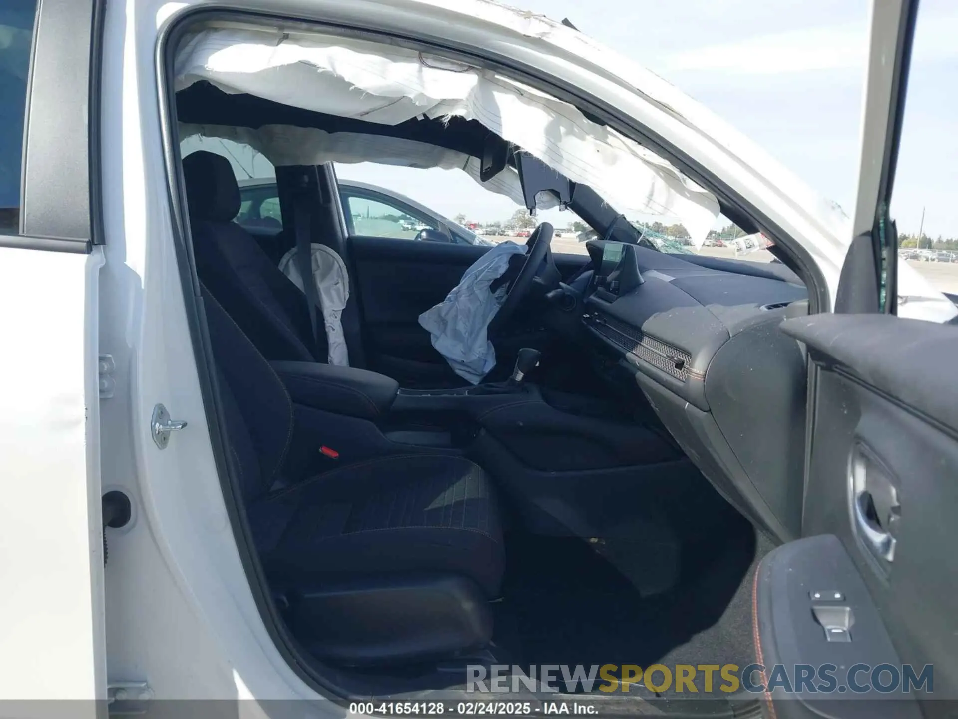 5 Photograph of a damaged car 3CZRZ1H53SM706344 HONDA HR-V 2025
