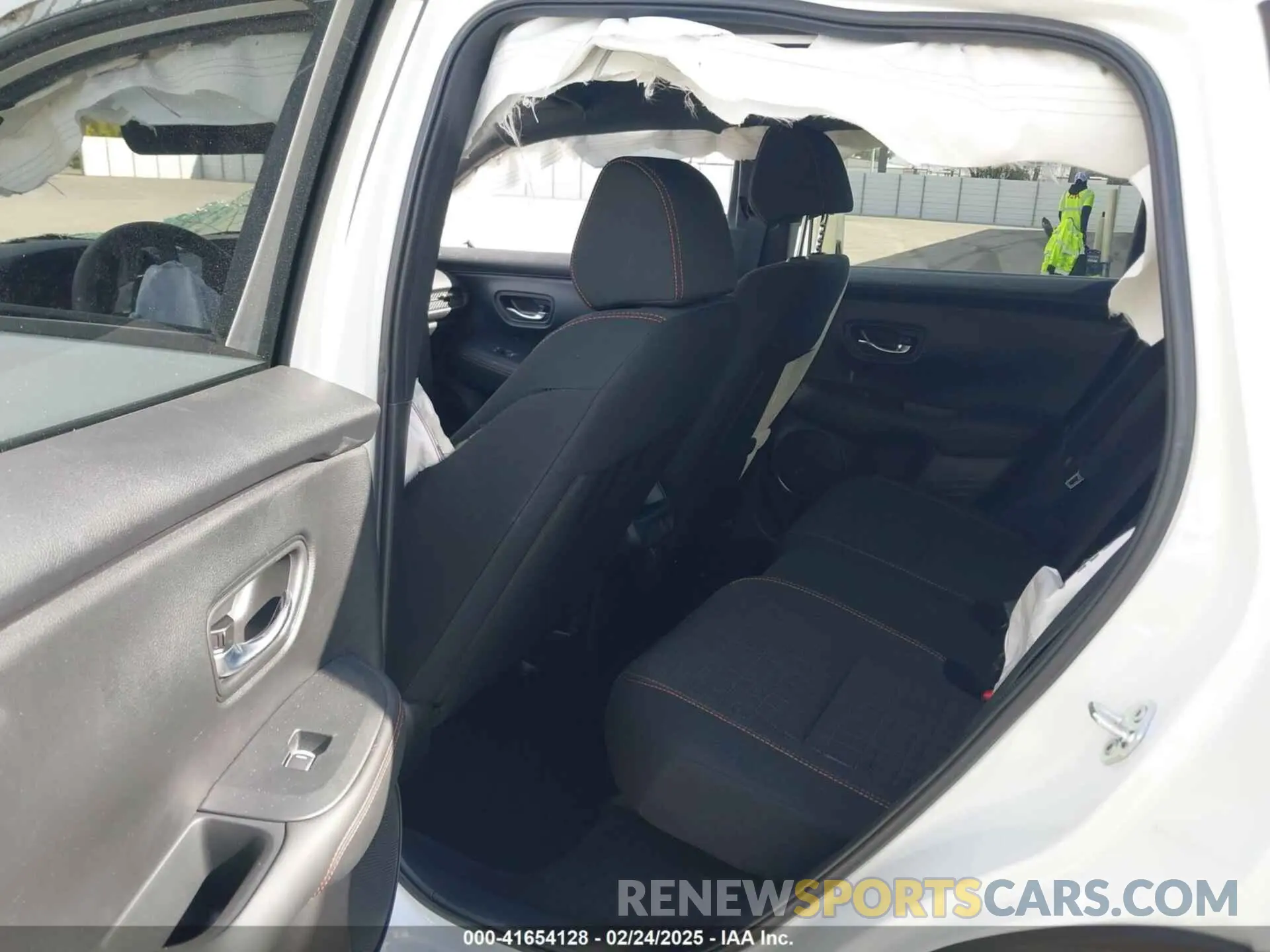 8 Photograph of a damaged car 3CZRZ1H53SM706344 HONDA HR-V 2025