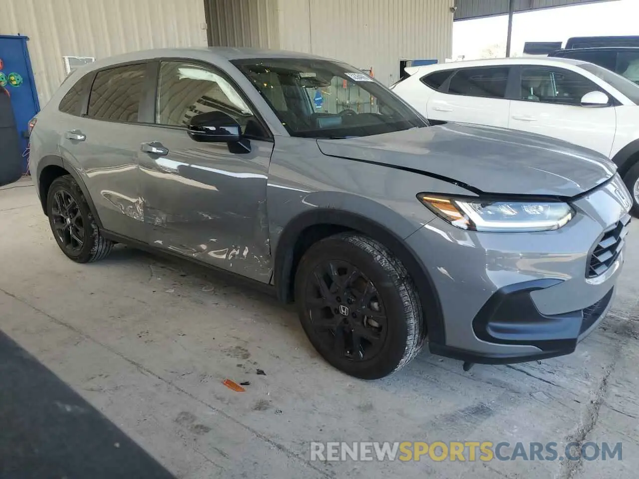 4 Photograph of a damaged car 3CZRZ1H53SM708000 HONDA HR-V 2025