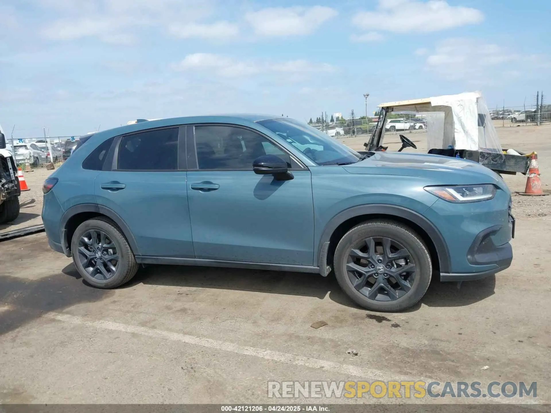 13 Photograph of a damaged car 3CZRZ1H53SM726156 HONDA HR-V 2025