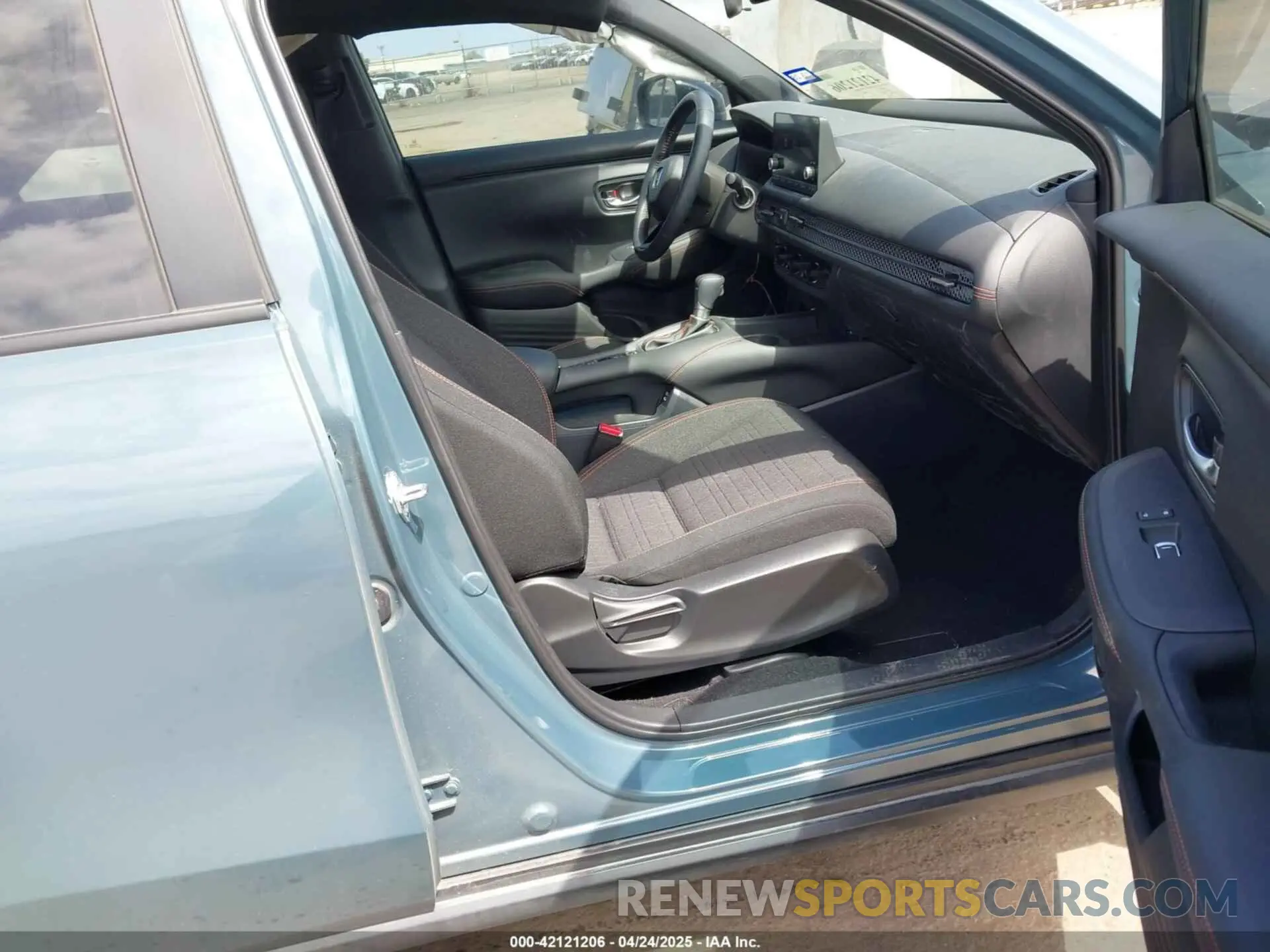 5 Photograph of a damaged car 3CZRZ1H53SM726156 HONDA HR-V 2025