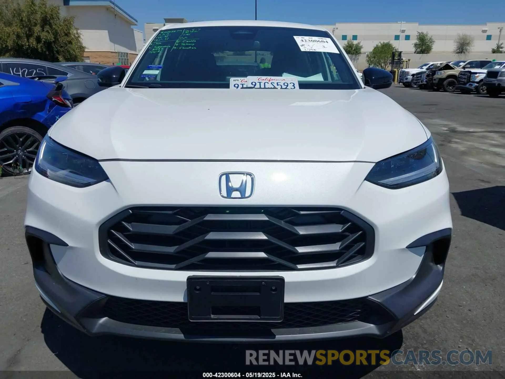 13 Photograph of a damaged car 3CZRZ1H54SM741765 HONDA HR-V 2025