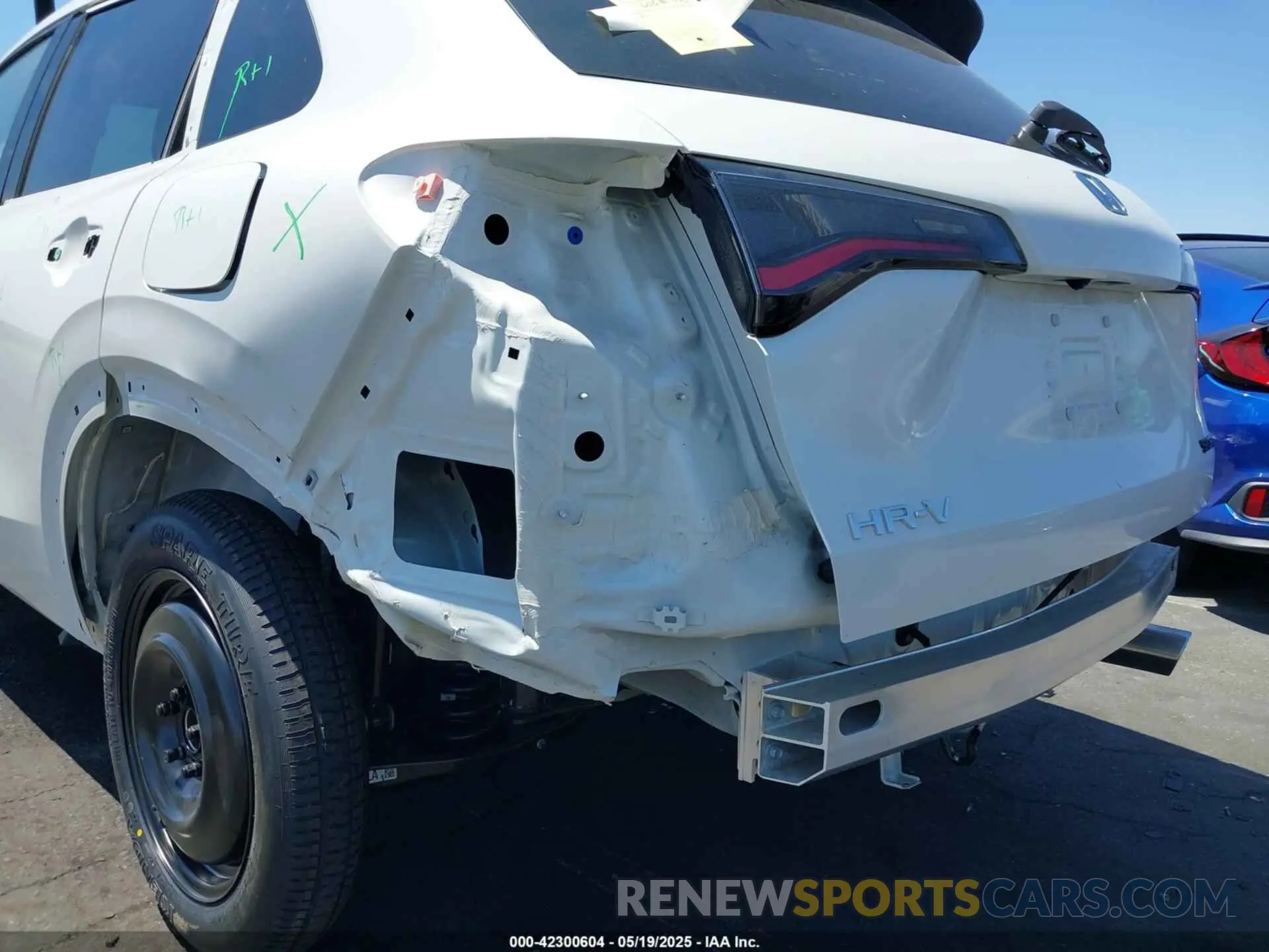 6 Photograph of a damaged car 3CZRZ1H54SM741765 HONDA HR-V 2025