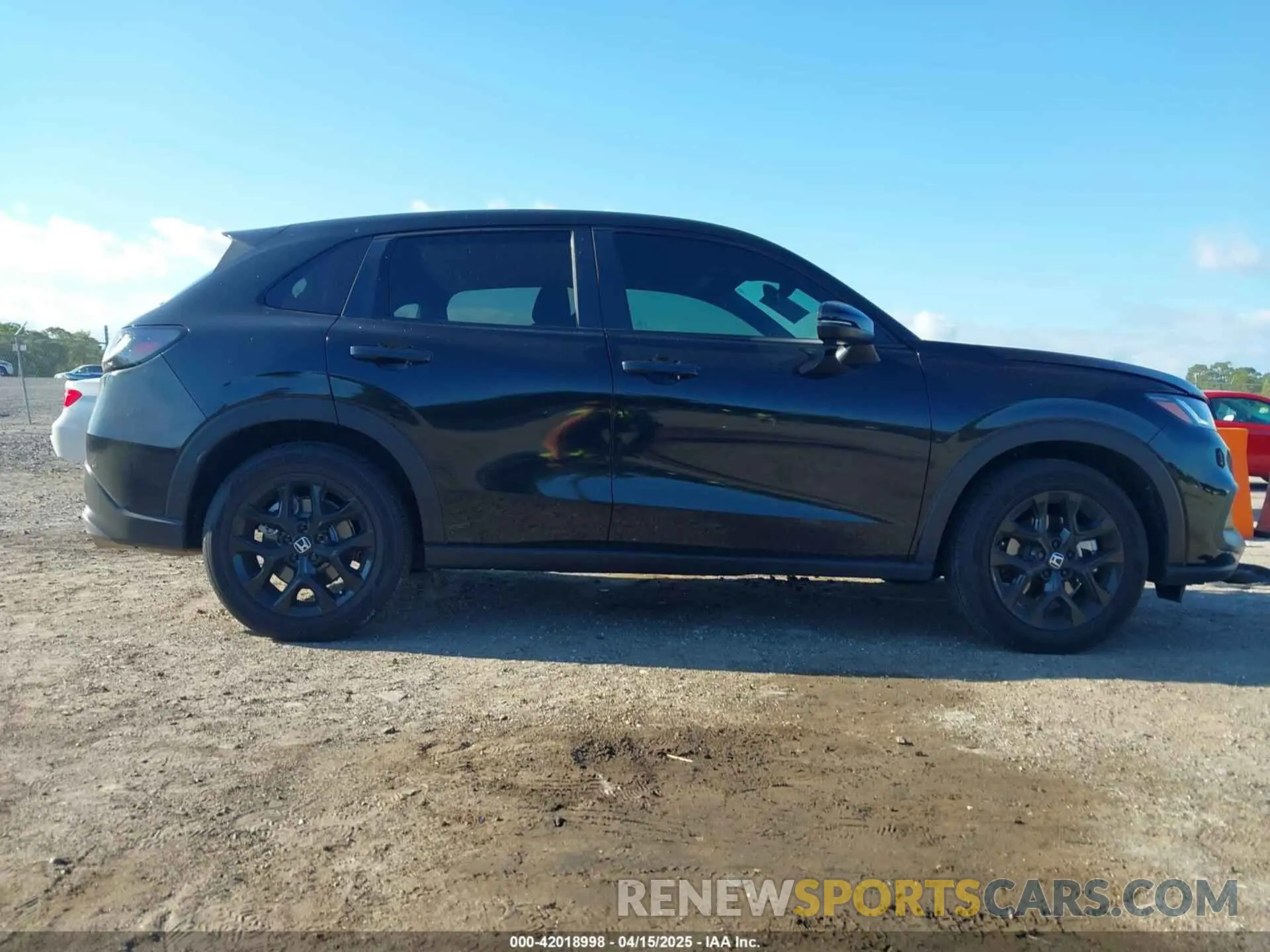 14 Photograph of a damaged car 3CZRZ1H55SM712405 HONDA HR-V 2025