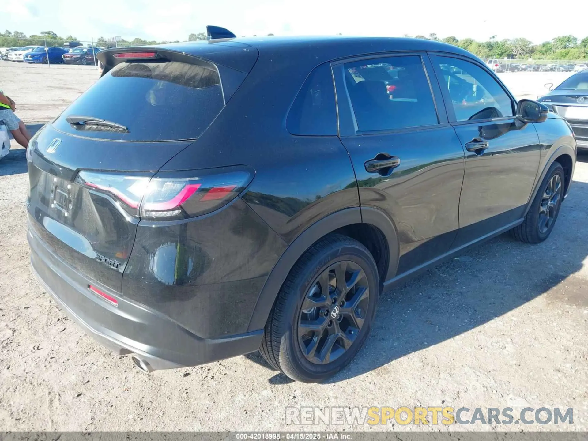4 Photograph of a damaged car 3CZRZ1H55SM712405 HONDA HR-V 2025