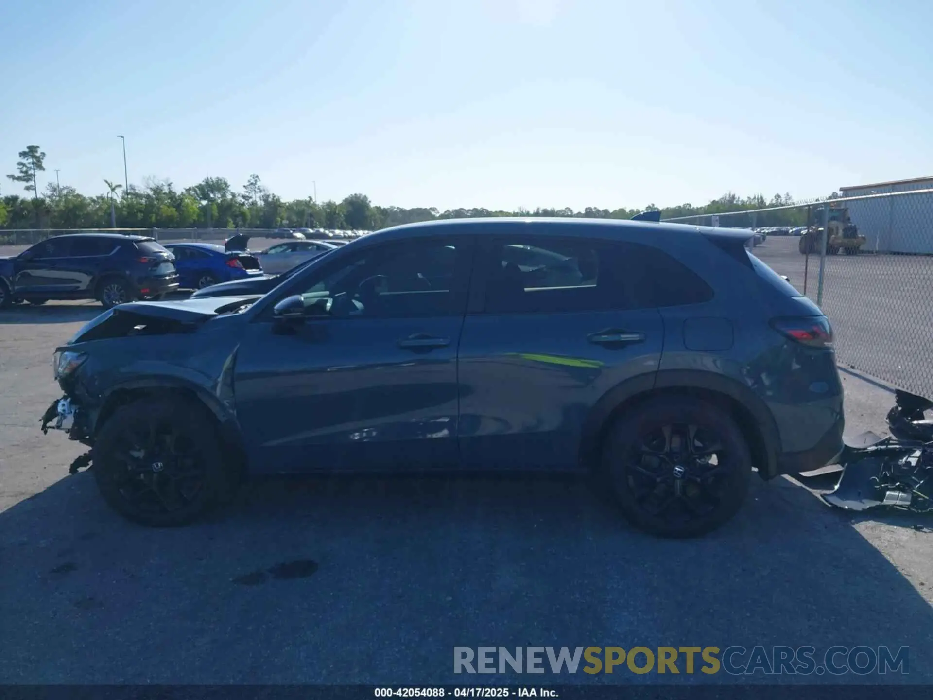 14 Photograph of a damaged car 3CZRZ1H56SM726586 HONDA HR-V 2025