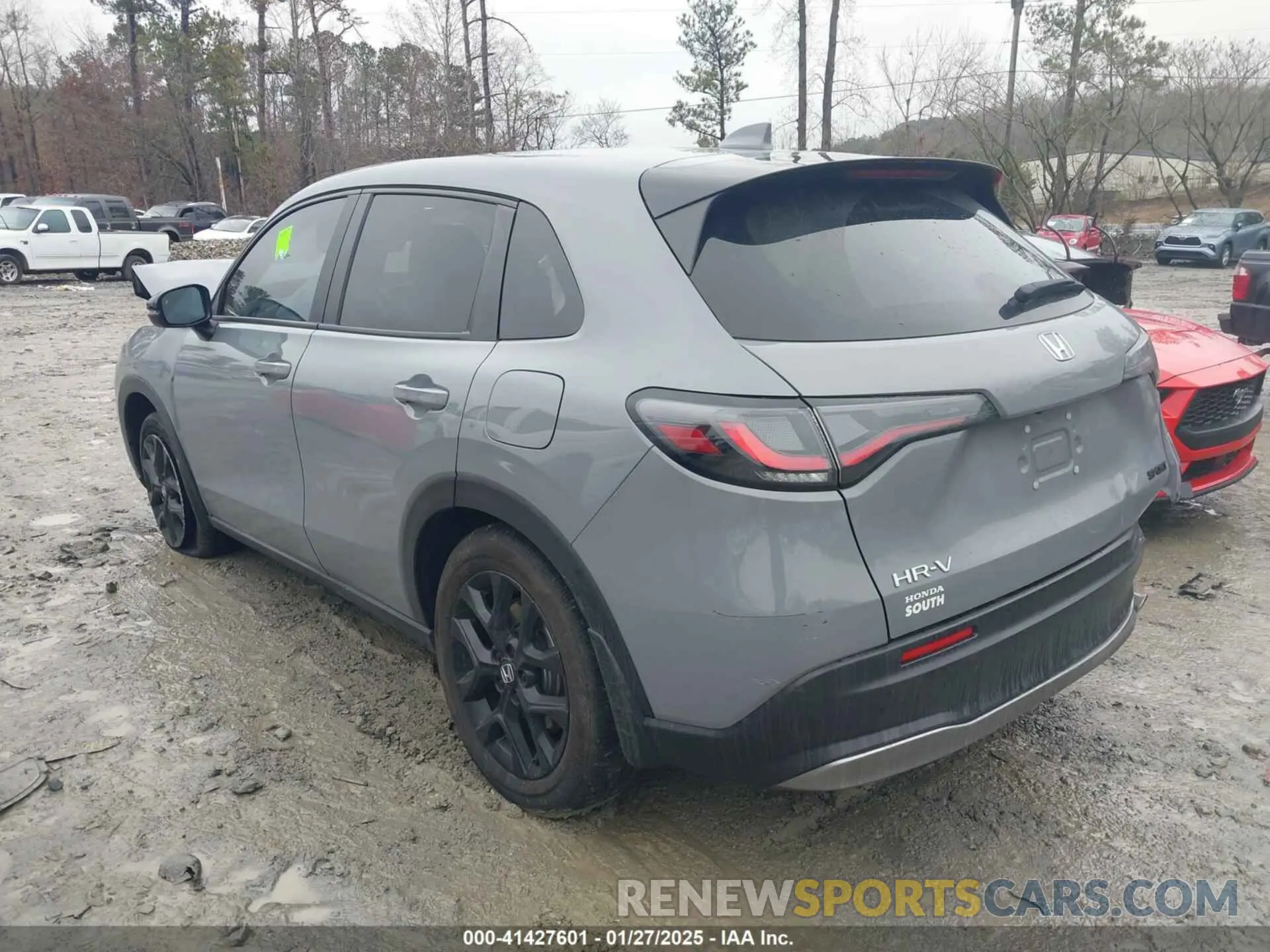 3 Photograph of a damaged car 3CZRZ1H57SM708193 HONDA HR-V 2025