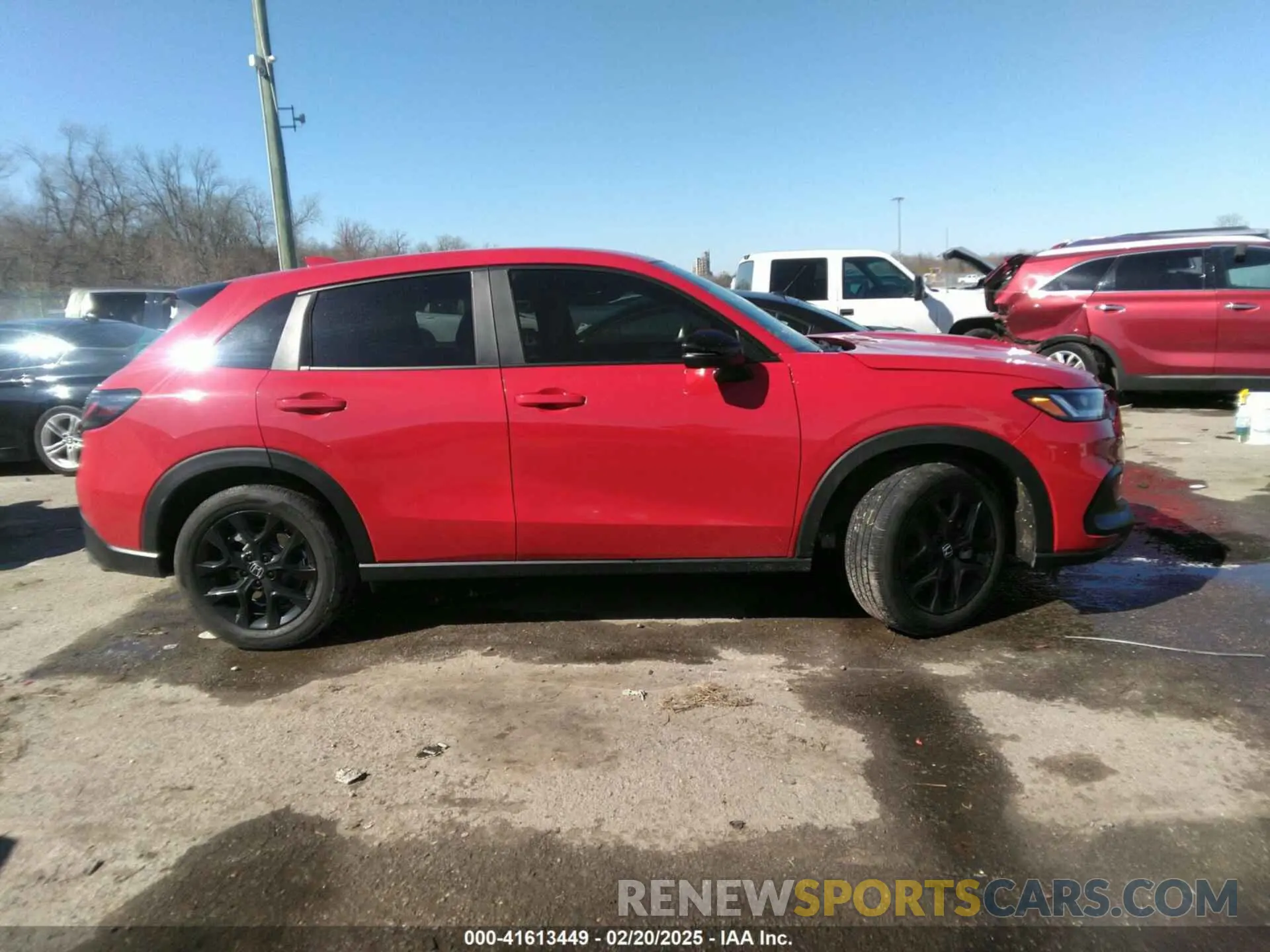 13 Photograph of a damaged car 3CZRZ1H57SM730100 HONDA HR-V 2025