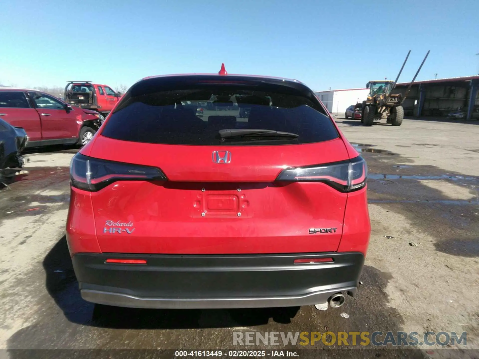 16 Photograph of a damaged car 3CZRZ1H57SM730100 HONDA HR-V 2025