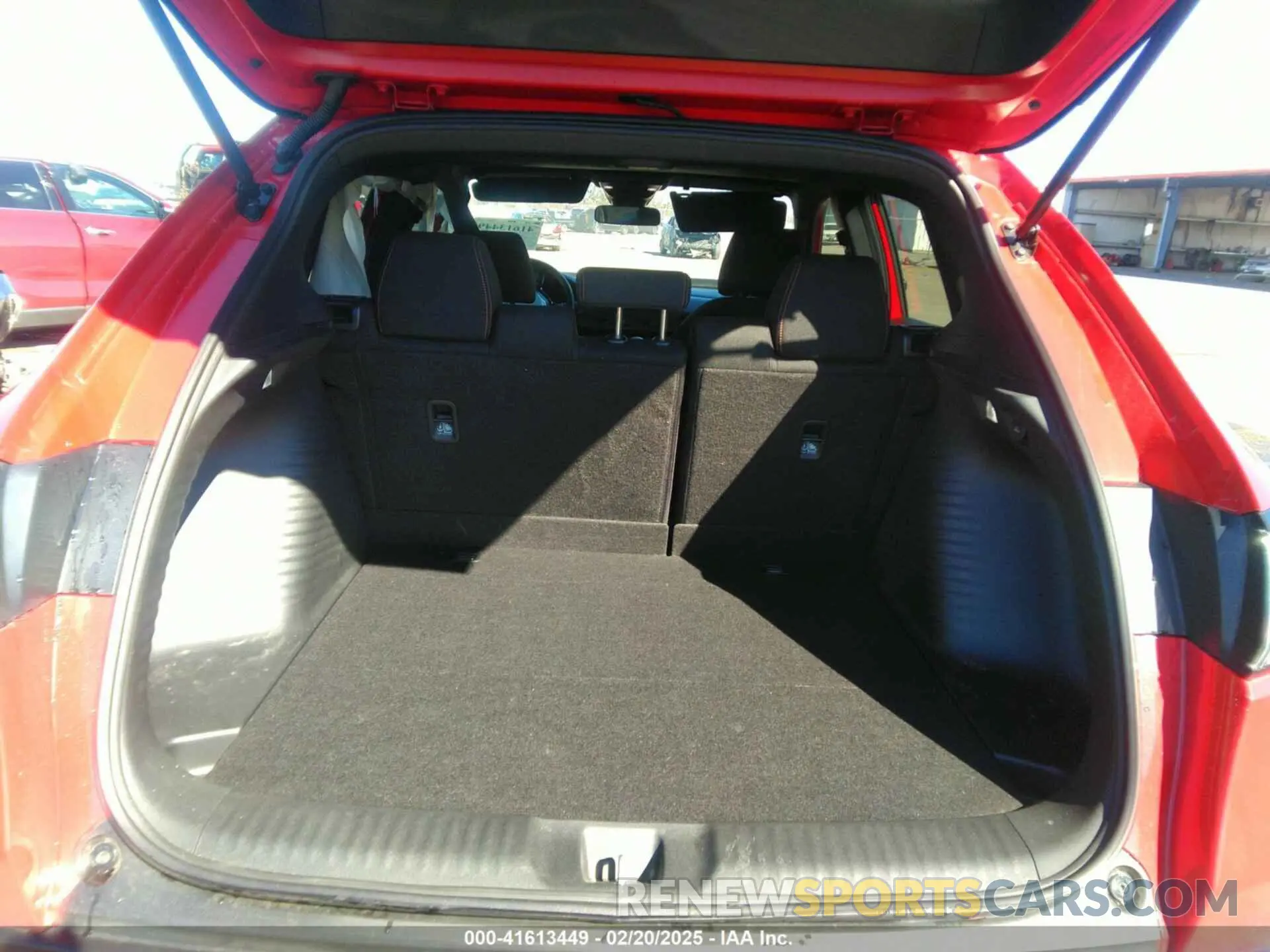 8 Photograph of a damaged car 3CZRZ1H57SM730100 HONDA HR-V 2025
