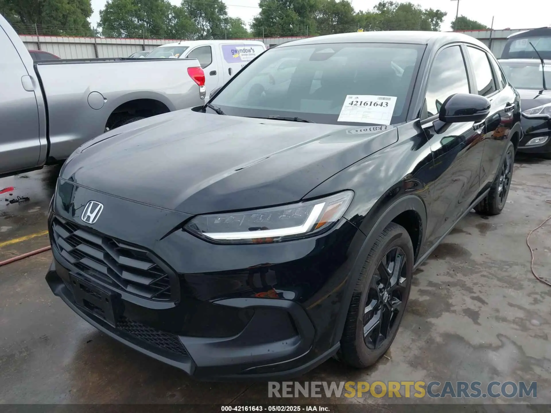 2 Photograph of a damaged car 3CZRZ1H58SM721079 HONDA HR-V 2025