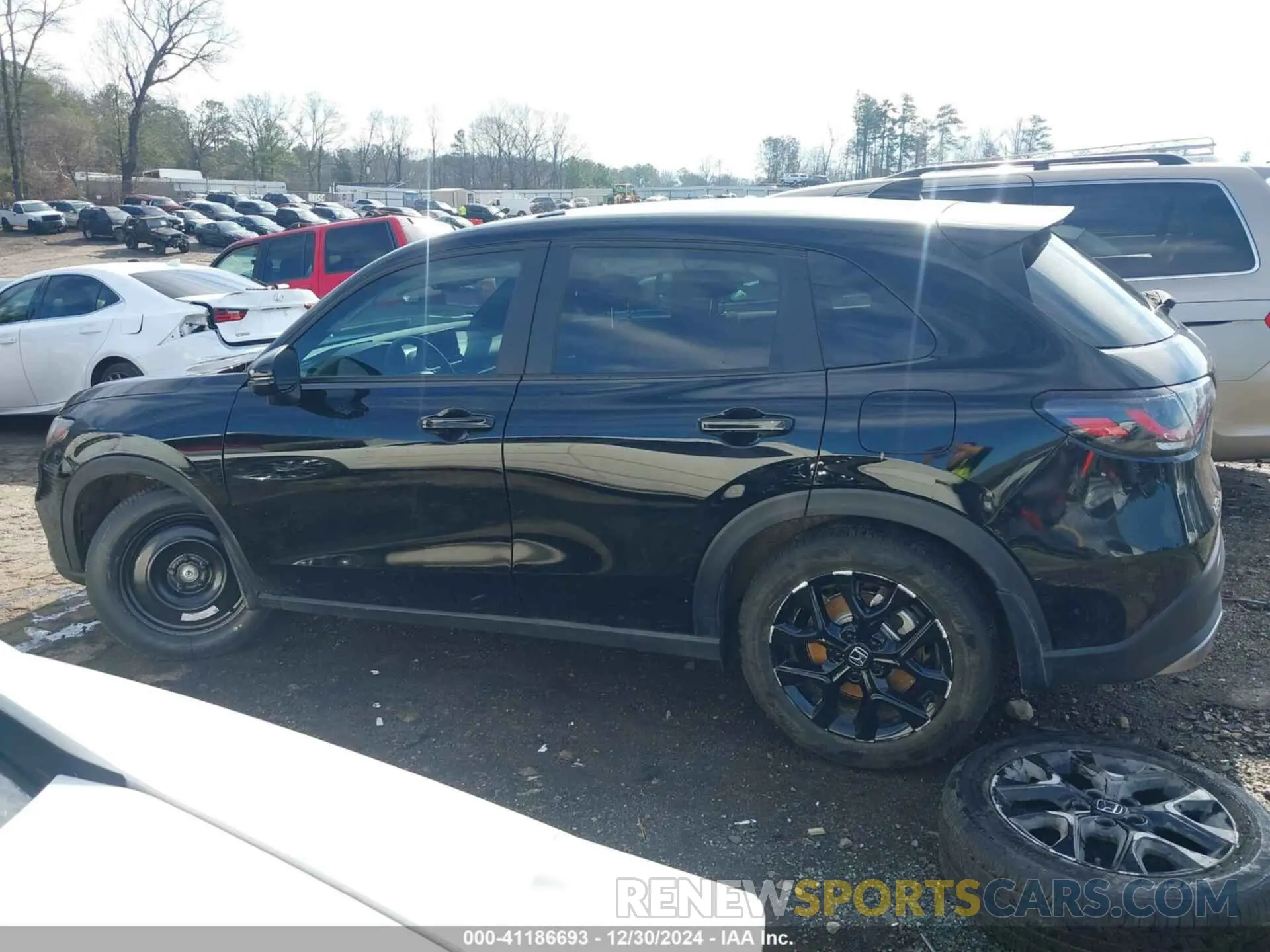 14 Photograph of a damaged car 3CZRZ1H5XSM714621 HONDA HR-V 2025