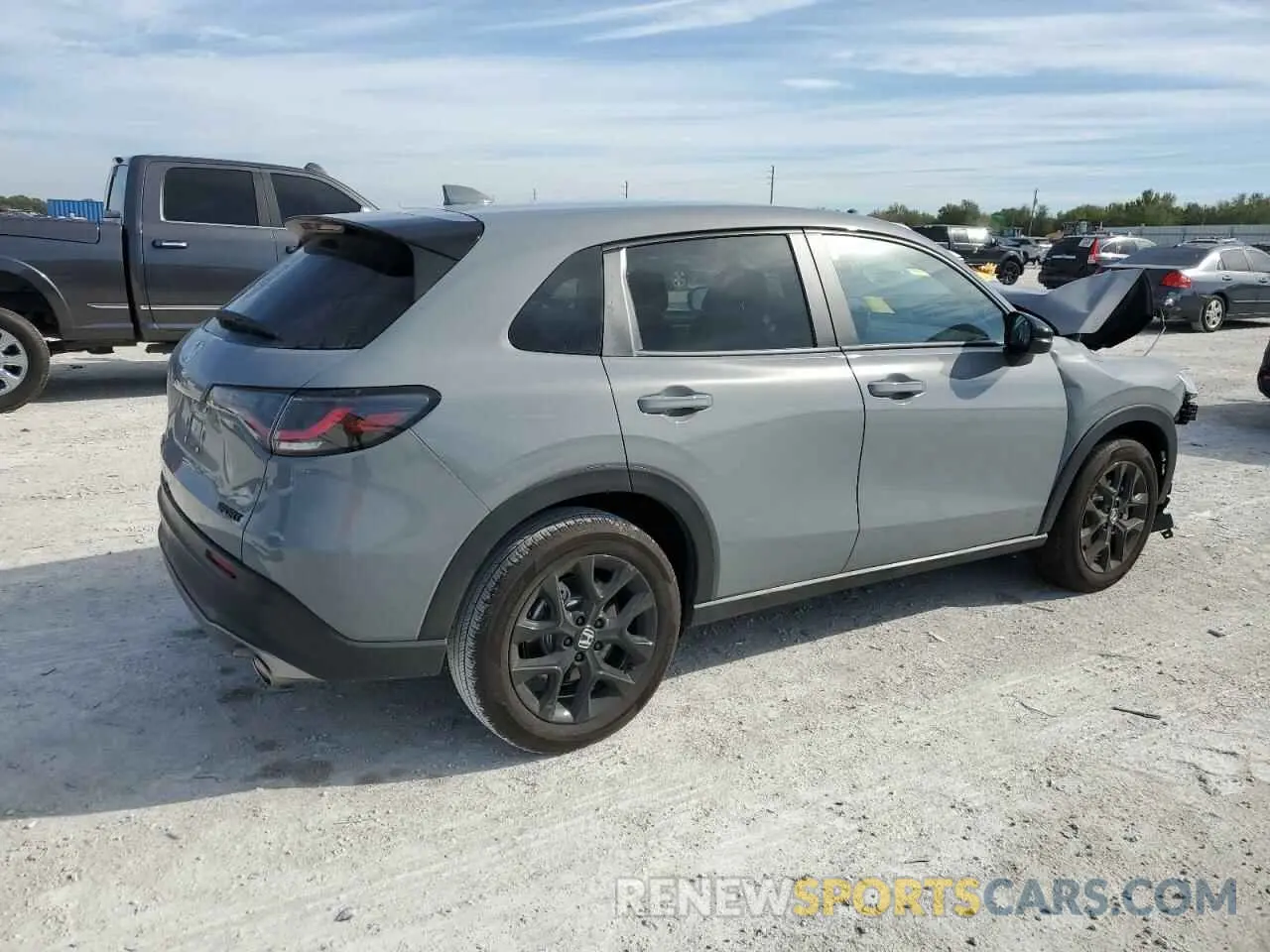 3 Photograph of a damaged car 3CZRZ1H5XSM731029 HONDA HR-V 2025