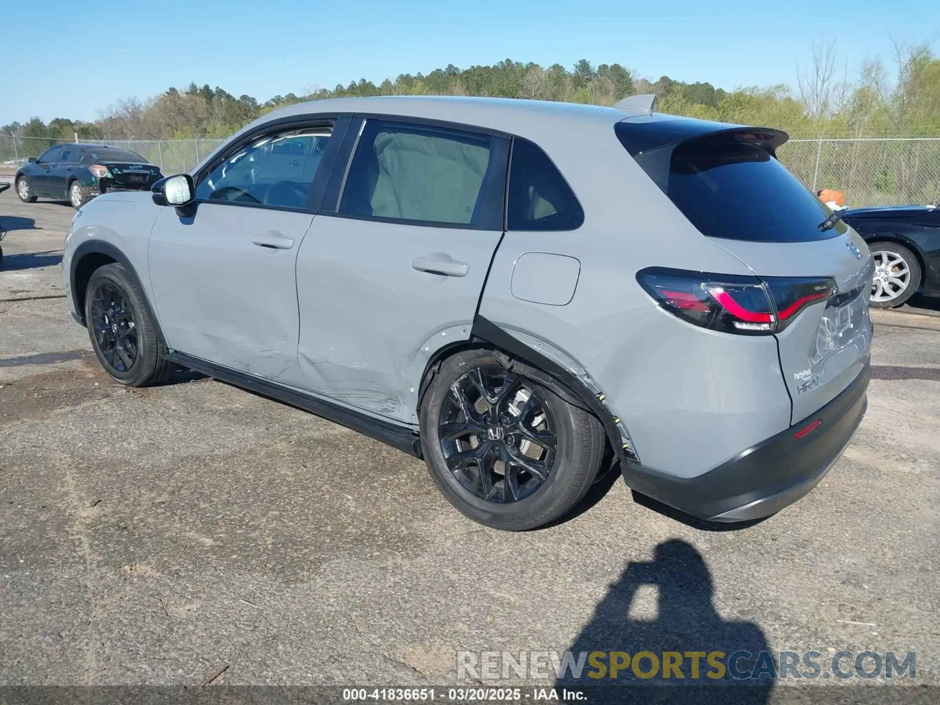 2 Photograph of a damaged car 3CZRZ1H5XSM731032 HONDA HR-V 2025