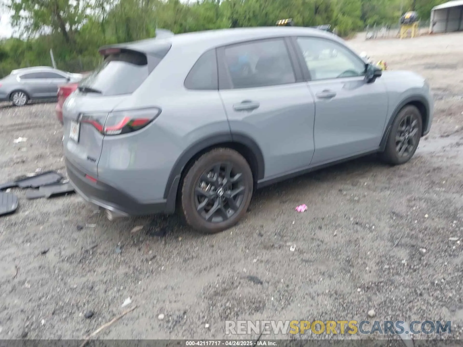 4 Photograph of a damaged car 3CZRZ1H5XSM736974 HONDA HR-V 2025
