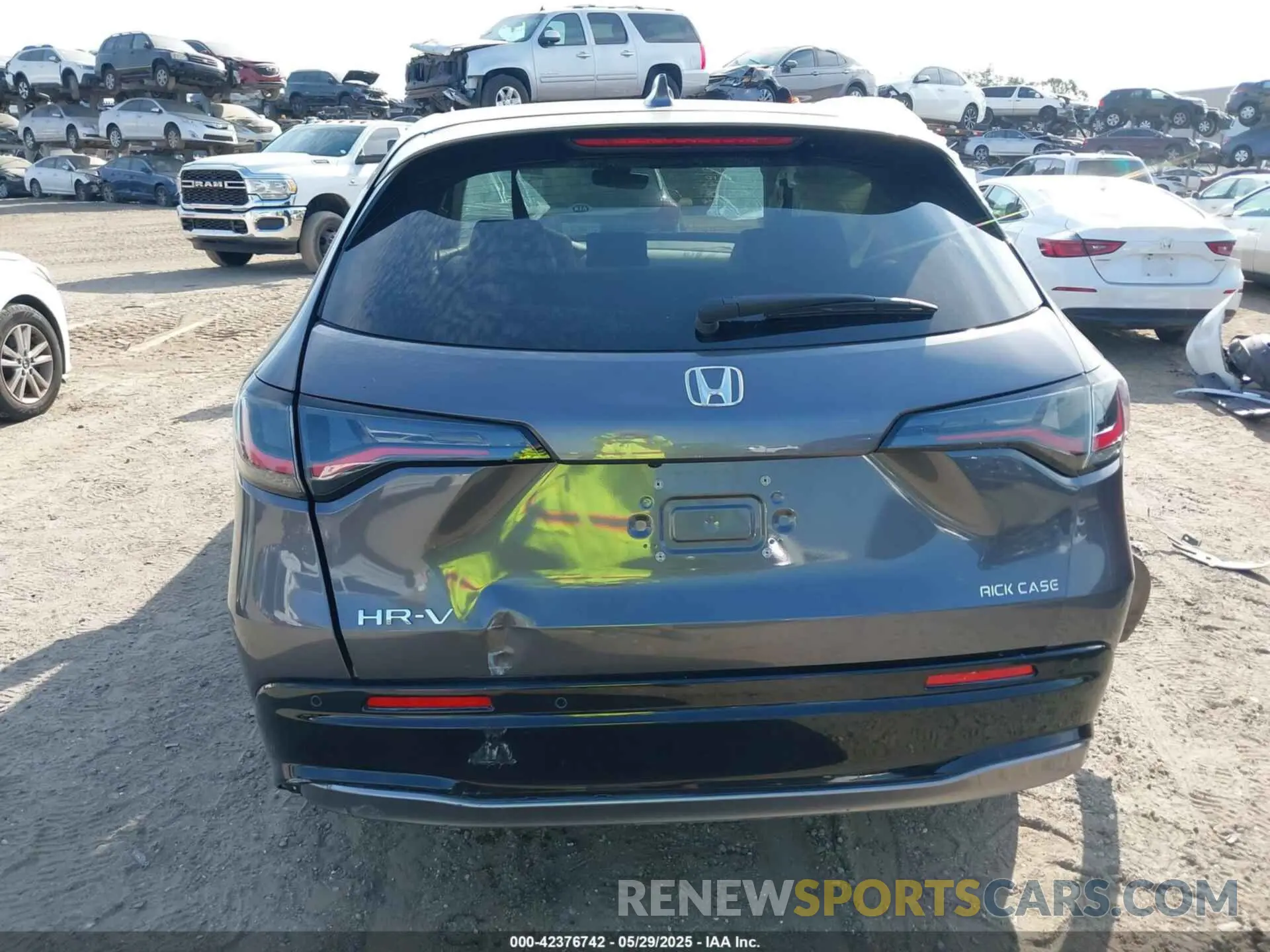 15 Photograph of a damaged car 3CZRZ1H71SM719384 HONDA HR-V 2025