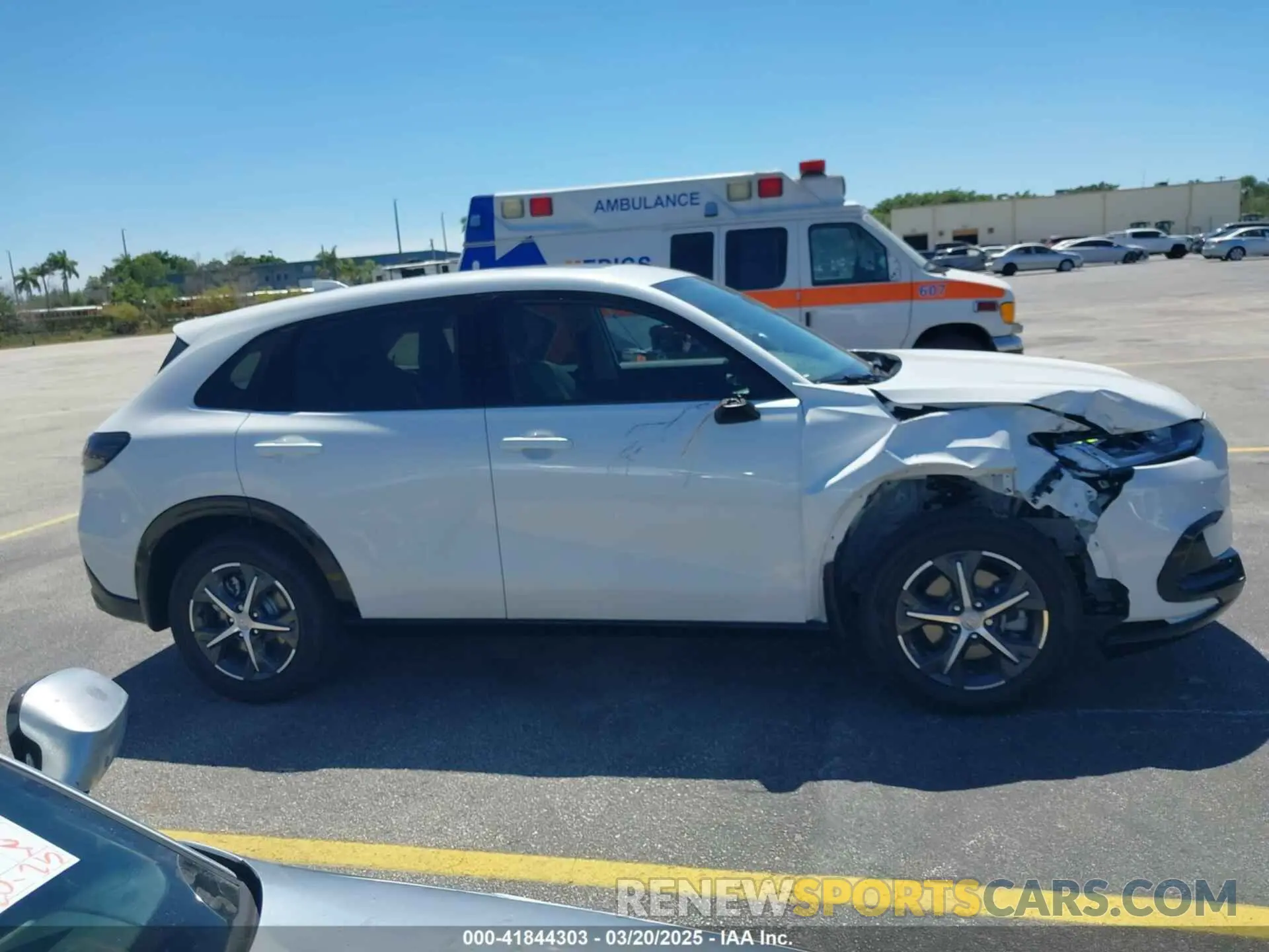 13 Photograph of a damaged car 3CZRZ1H71SM744625 HONDA HR-V 2025