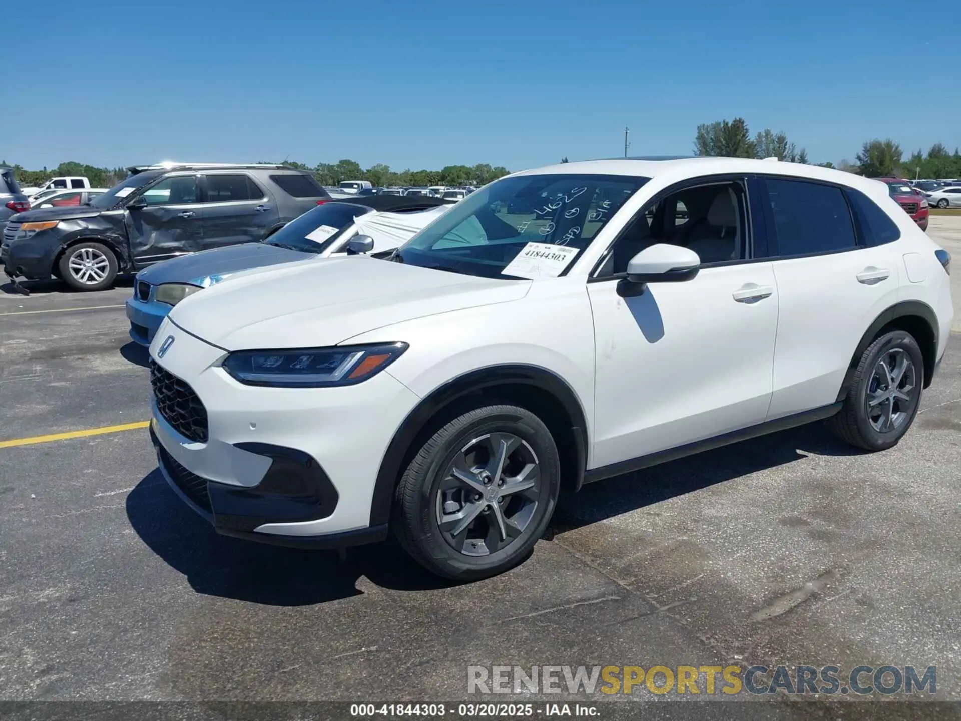 2 Photograph of a damaged car 3CZRZ1H71SM744625 HONDA HR-V 2025