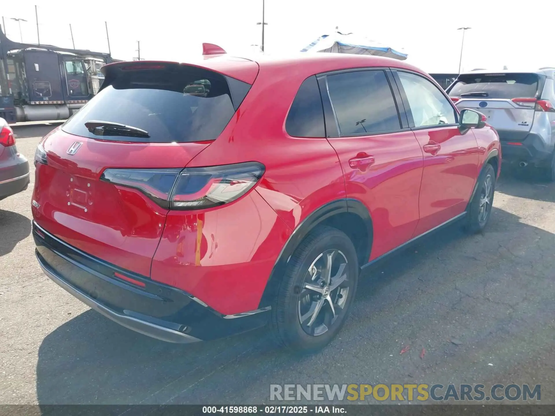 4 Photograph of a damaged car 3CZRZ1H72SM714517 HONDA HR-V 2025