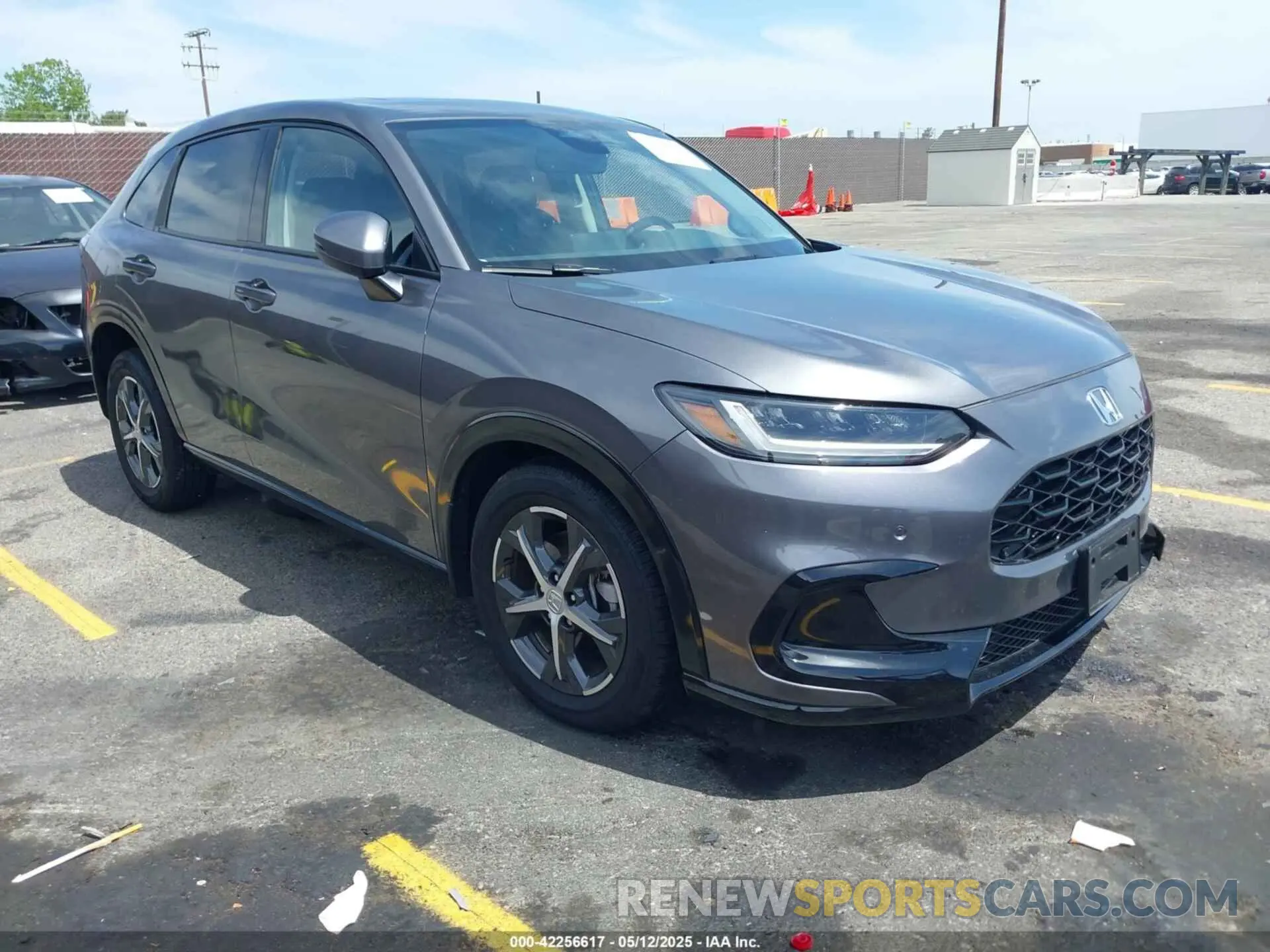 1 Photograph of a damaged car 3CZRZ1H72SM742480 HONDA HR-V 2025