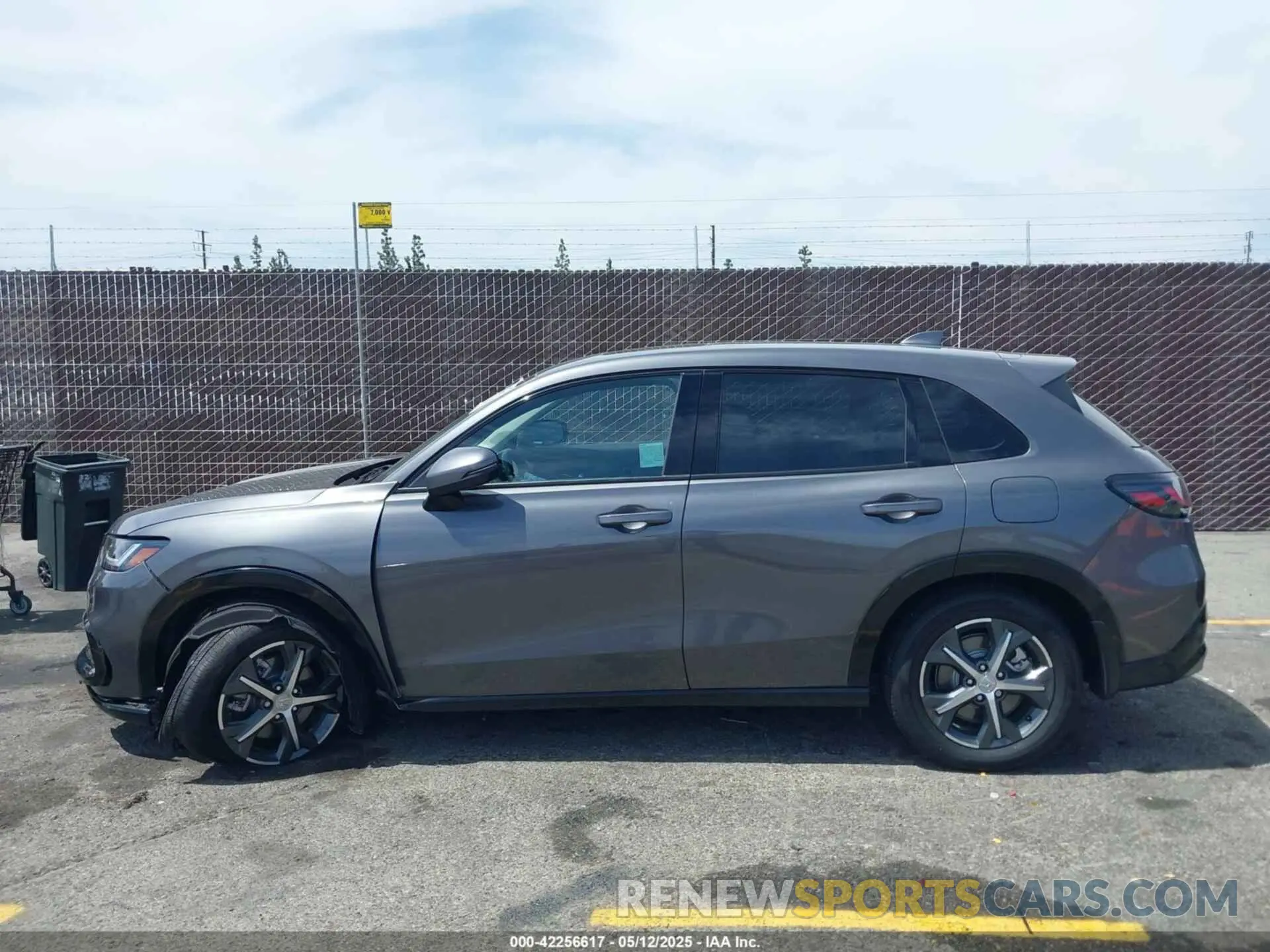 14 Photograph of a damaged car 3CZRZ1H72SM742480 HONDA HR-V 2025