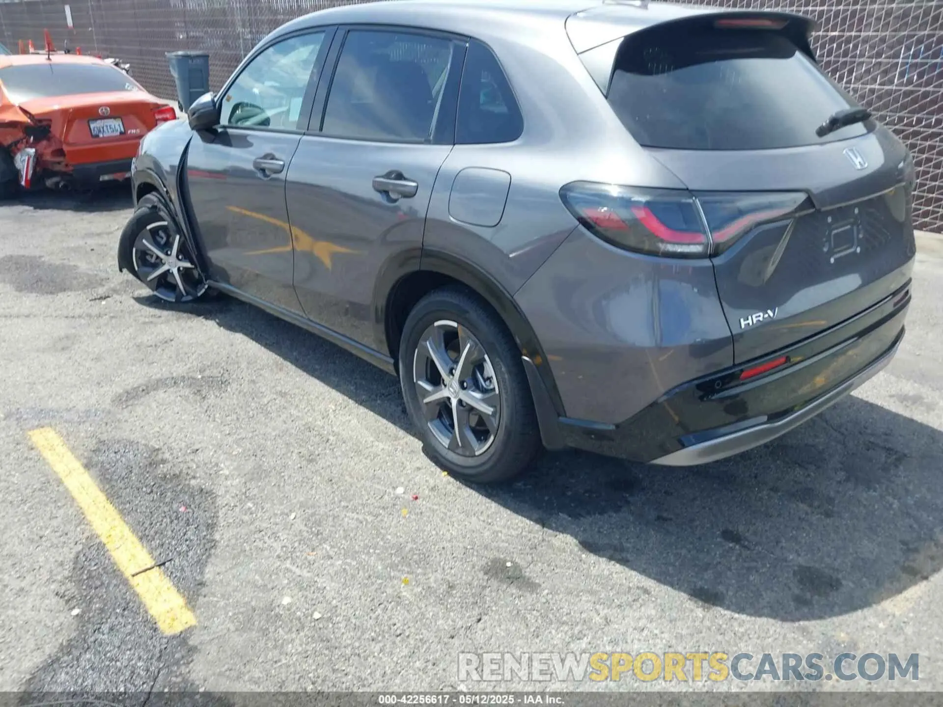 3 Photograph of a damaged car 3CZRZ1H72SM742480 HONDA HR-V 2025