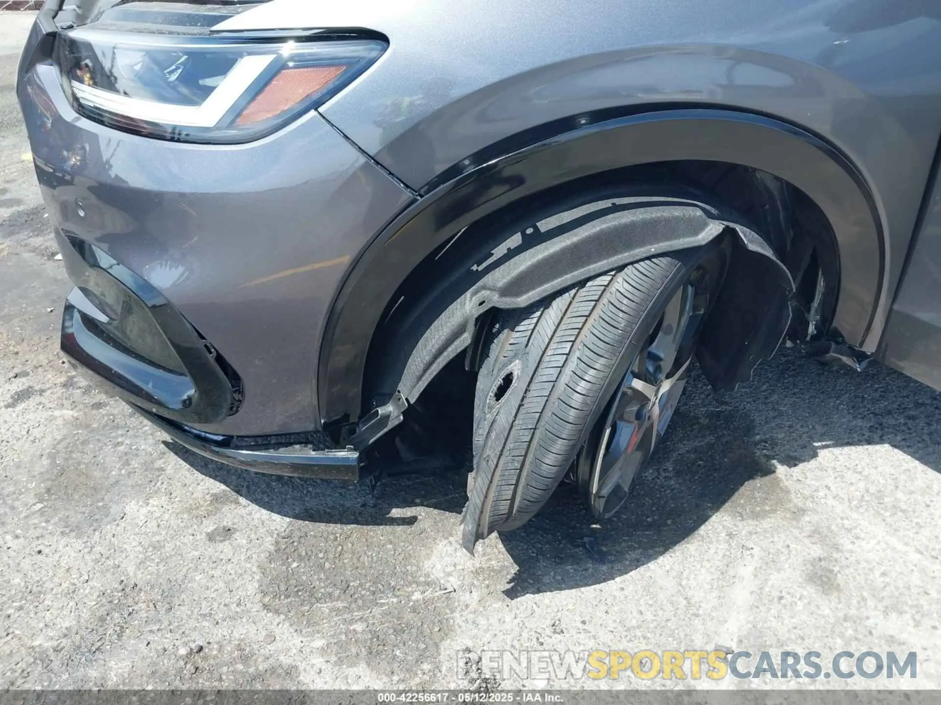 6 Photograph of a damaged car 3CZRZ1H72SM742480 HONDA HR-V 2025