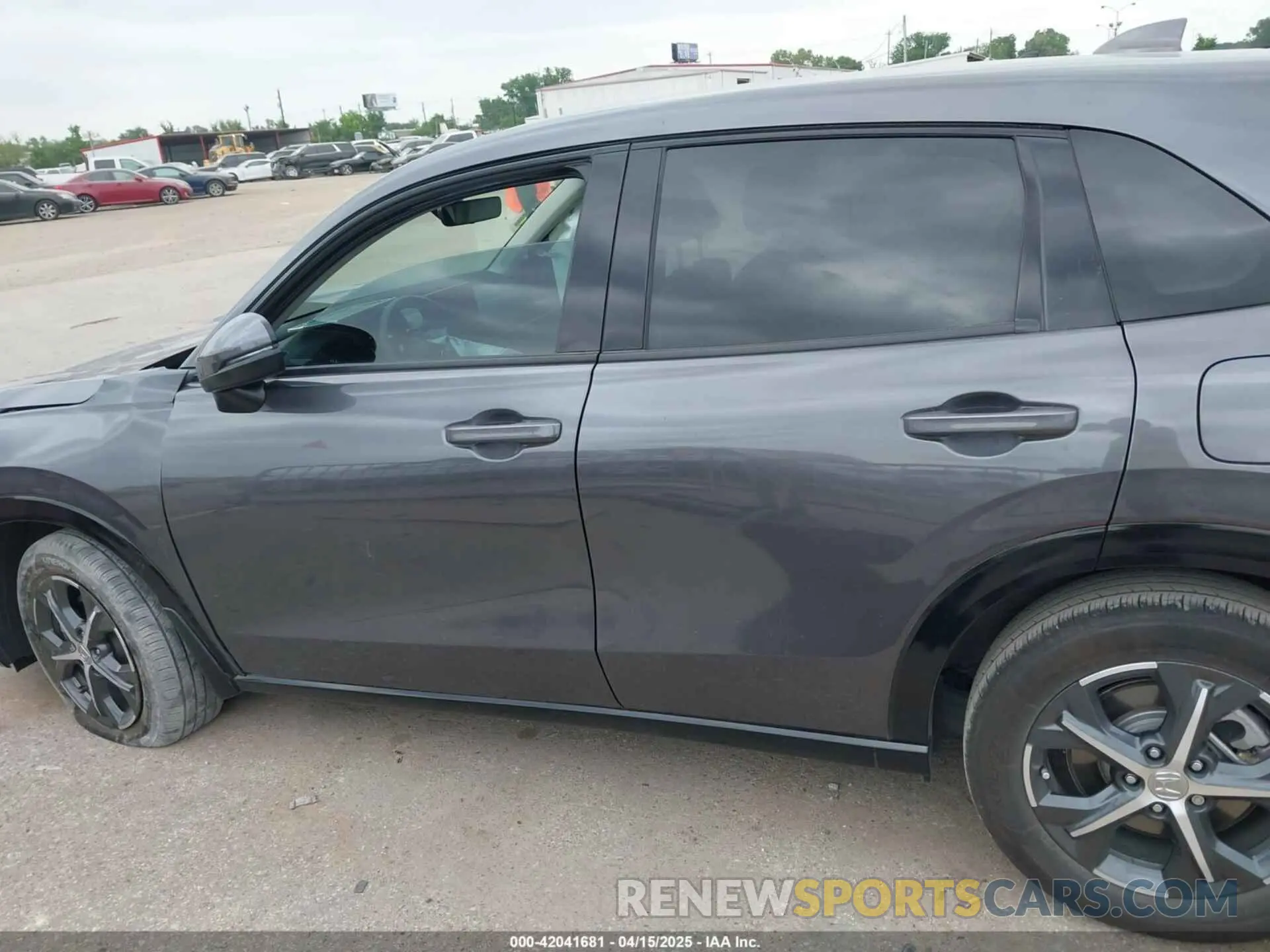 14 Photograph of a damaged car 3CZRZ1H73SM707091 HONDA HR-V 2025