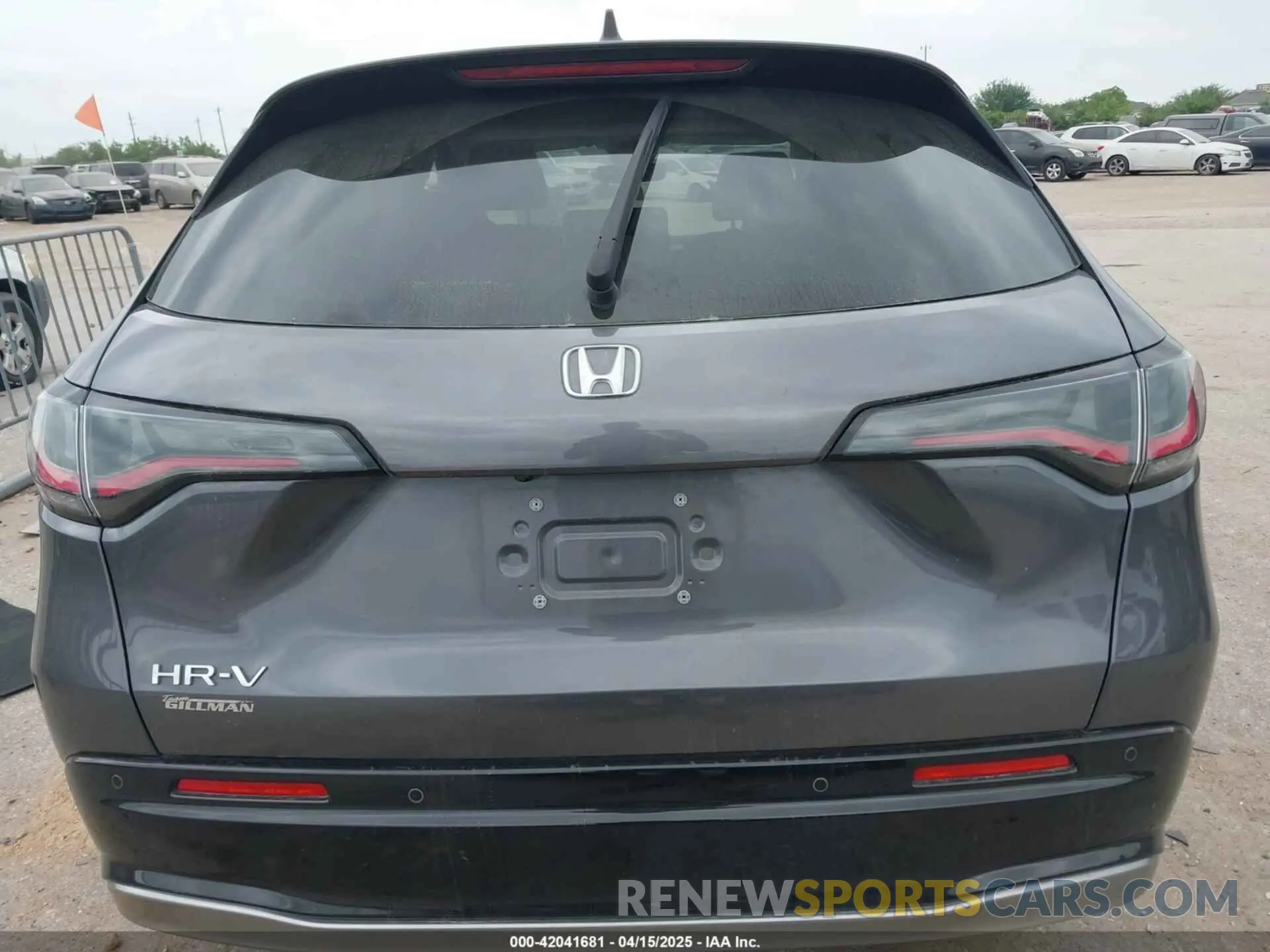 16 Photograph of a damaged car 3CZRZ1H73SM707091 HONDA HR-V 2025