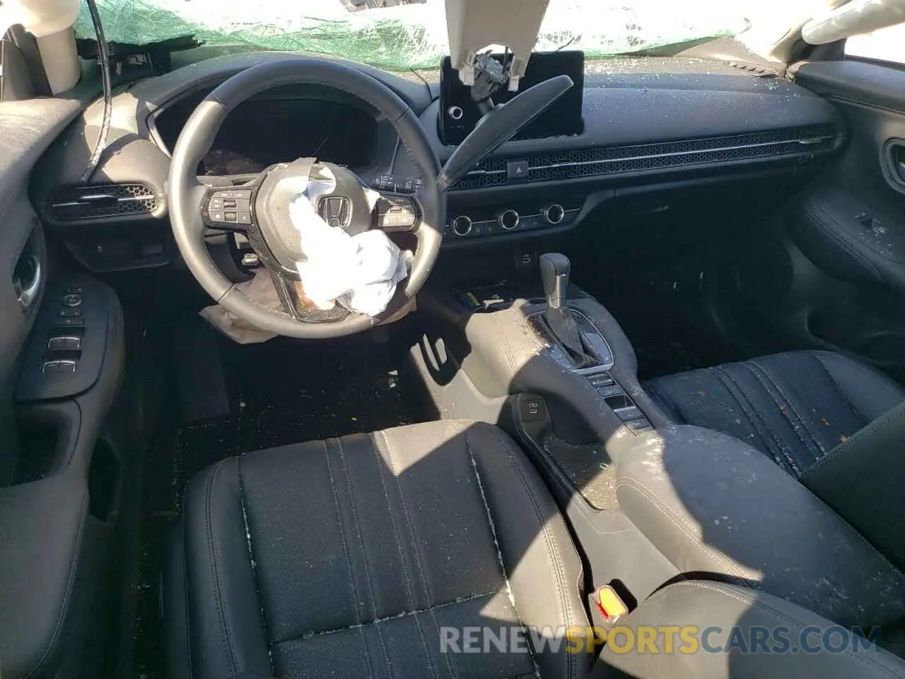 8 Photograph of a damaged car 3CZRZ1H74SM741265 HONDA HR-V 2025