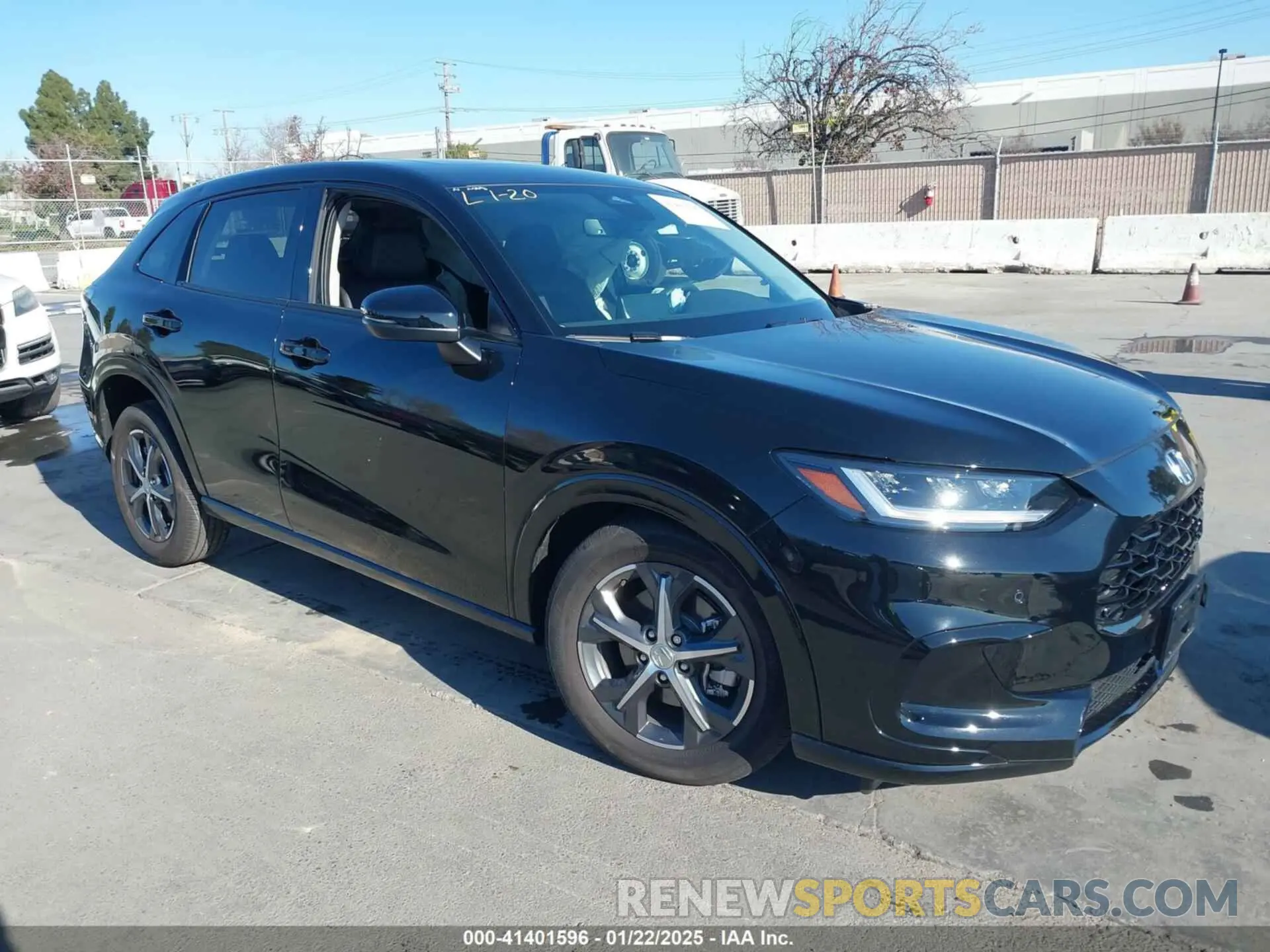 1 Photograph of a damaged car 3CZRZ1H76SM713709 HONDA HR-V 2025