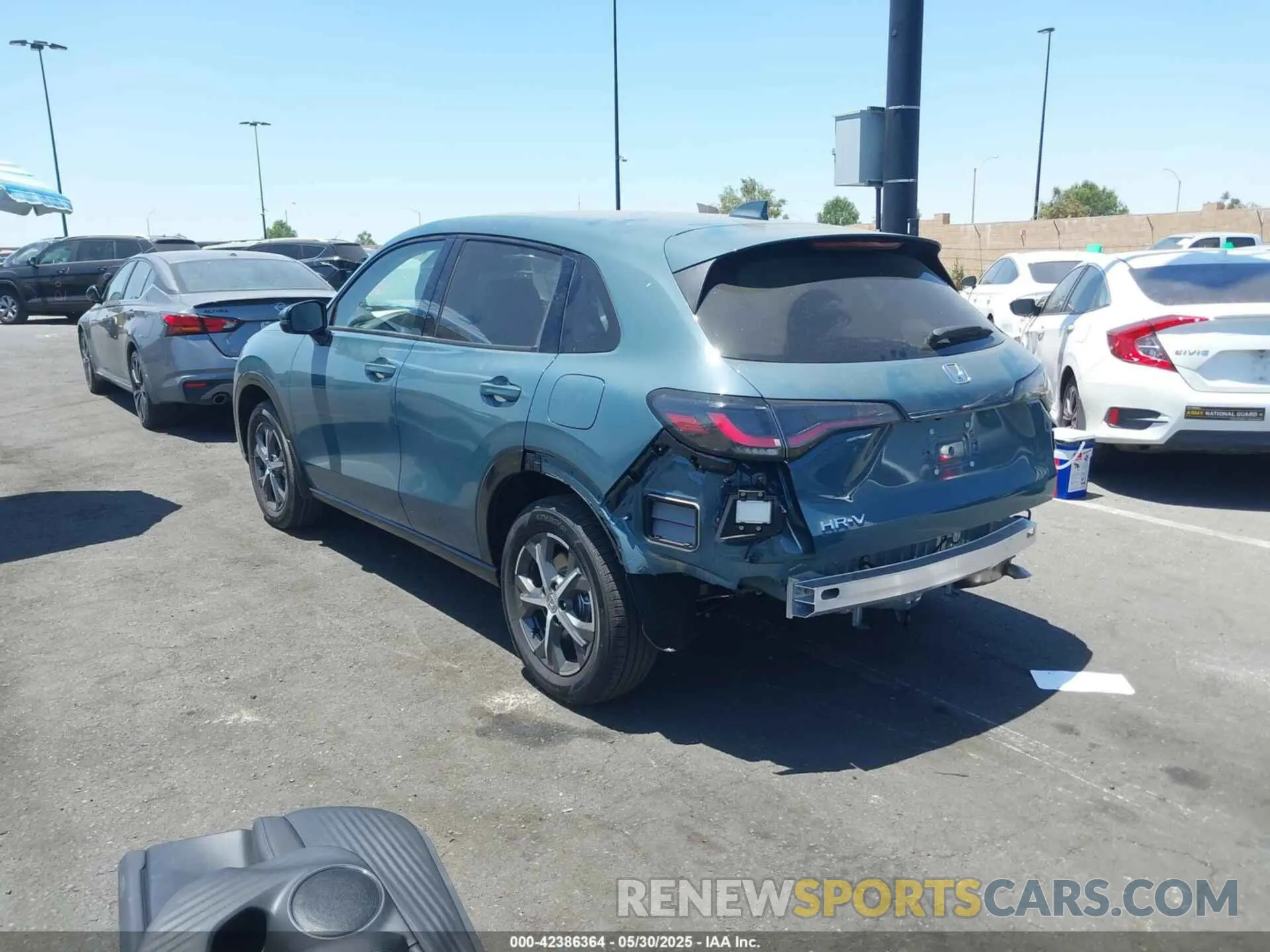 3 Photograph of a damaged car 3CZRZ1H77SM750655 HONDA HR-V 2025