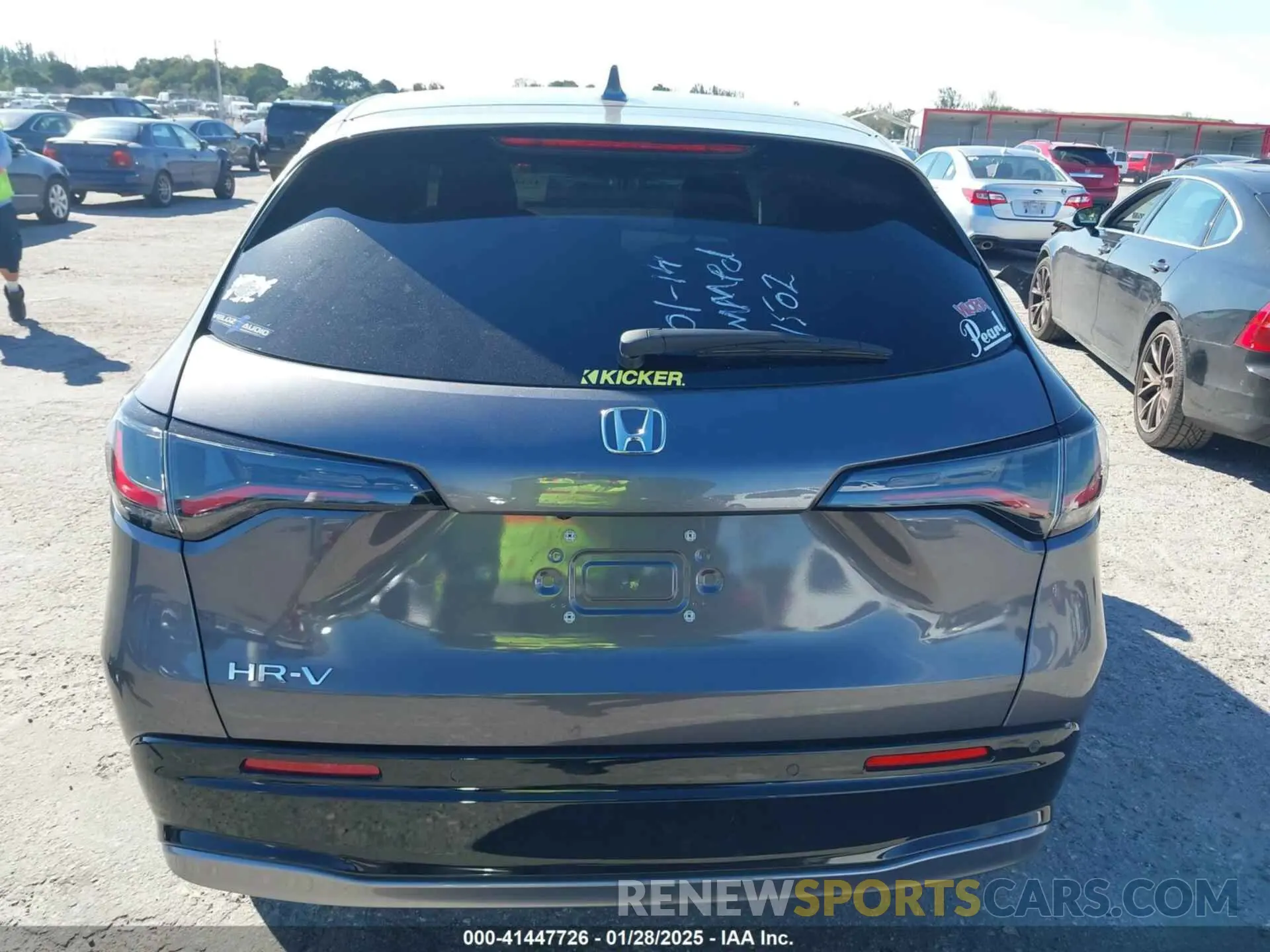17 Photograph of a damaged car 3CZRZ1H78SM731502 HONDA HR-V 2025