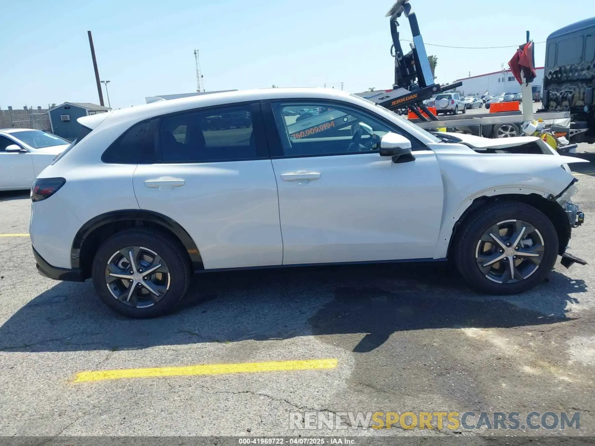 14 Photograph of a damaged car 3CZRZ1H78SM732424 HONDA HR-V 2025