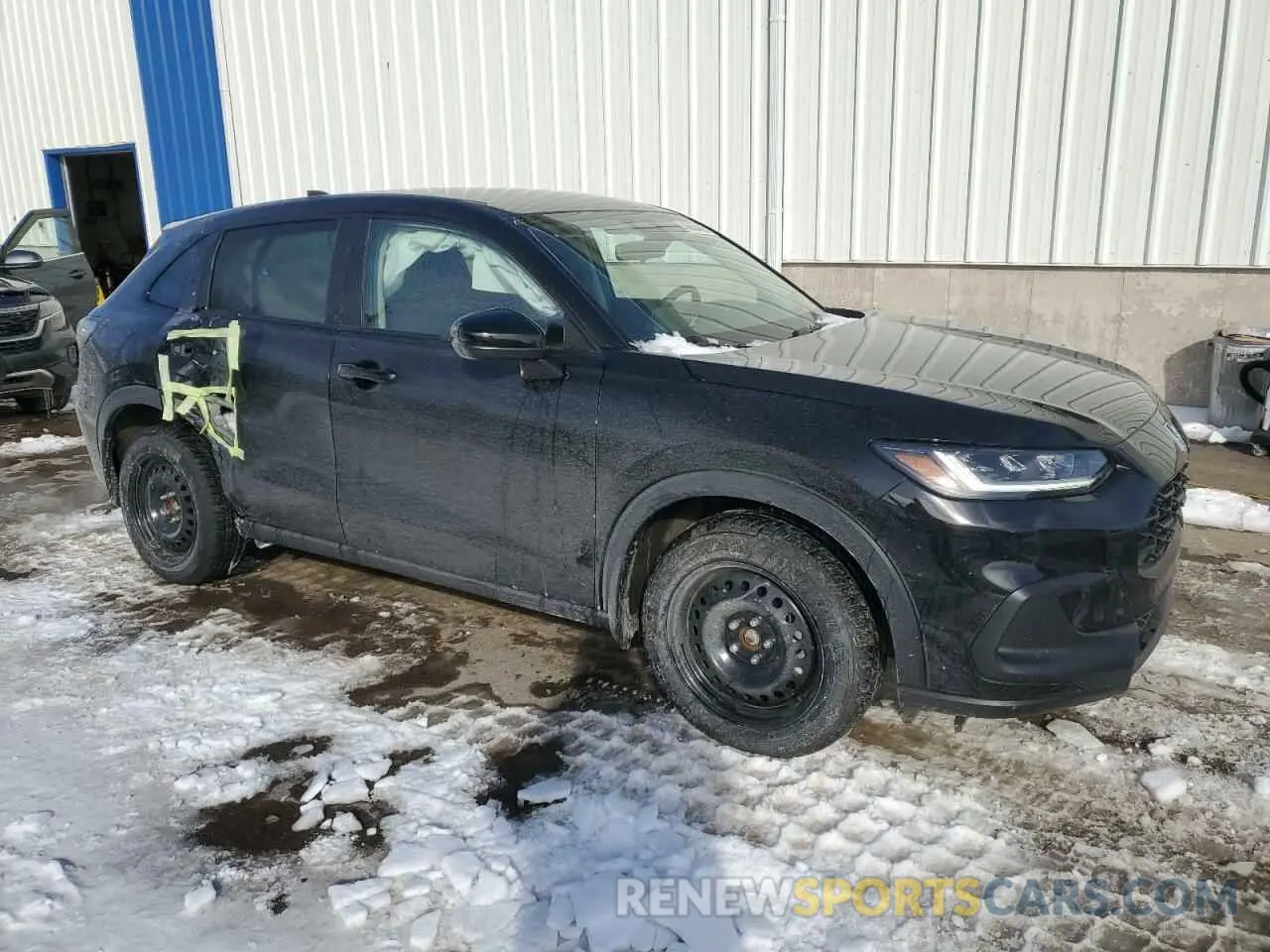 4 Photograph of a damaged car 3CZRZ2H30SM107650 HONDA HR-V 2025