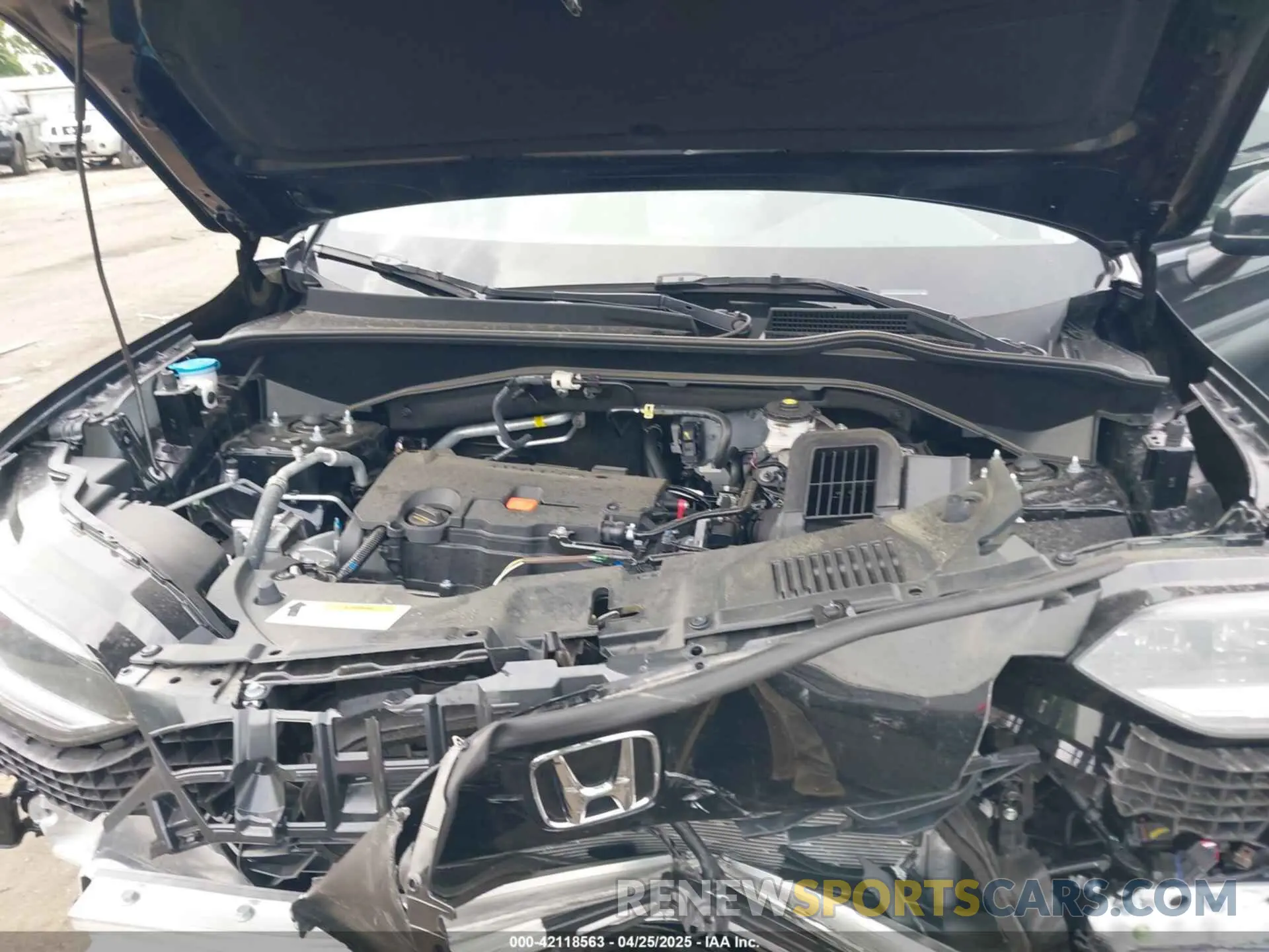10 Photograph of a damaged car 3CZRZ2H30SM703633 HONDA HR-V 2025
