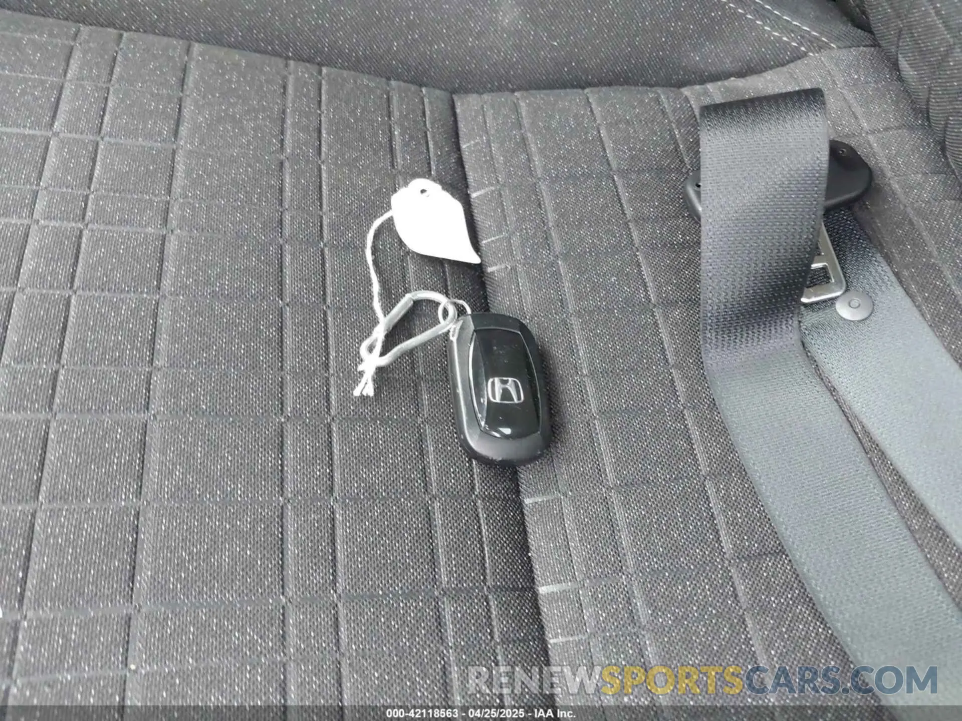 11 Photograph of a damaged car 3CZRZ2H30SM703633 HONDA HR-V 2025