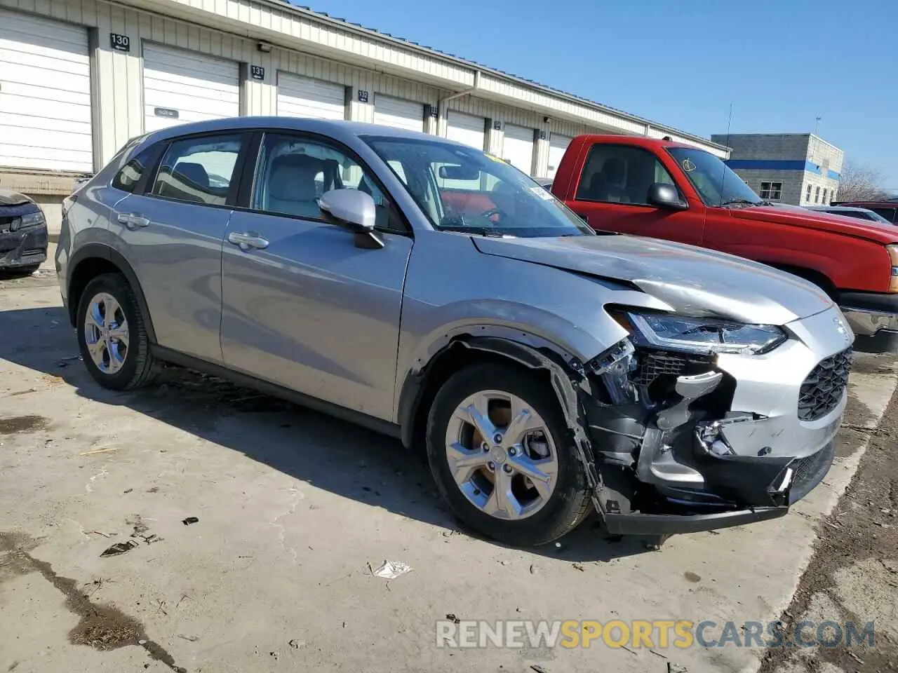 4 Photograph of a damaged car 3CZRZ2H30SM706810 HONDA HR-V 2025