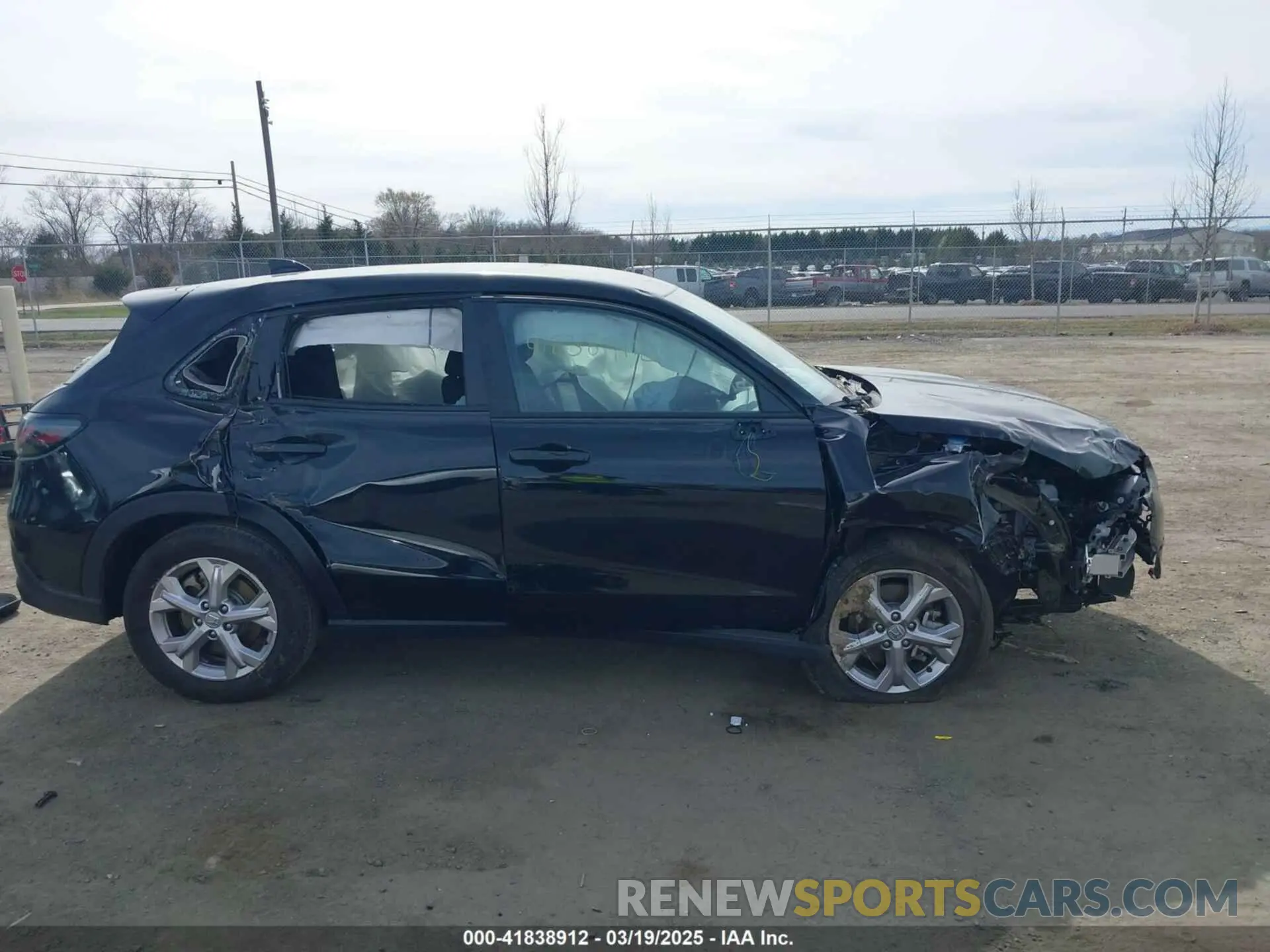 12 Photograph of a damaged car 3CZRZ2H31SM722594 HONDA HR-V 2025