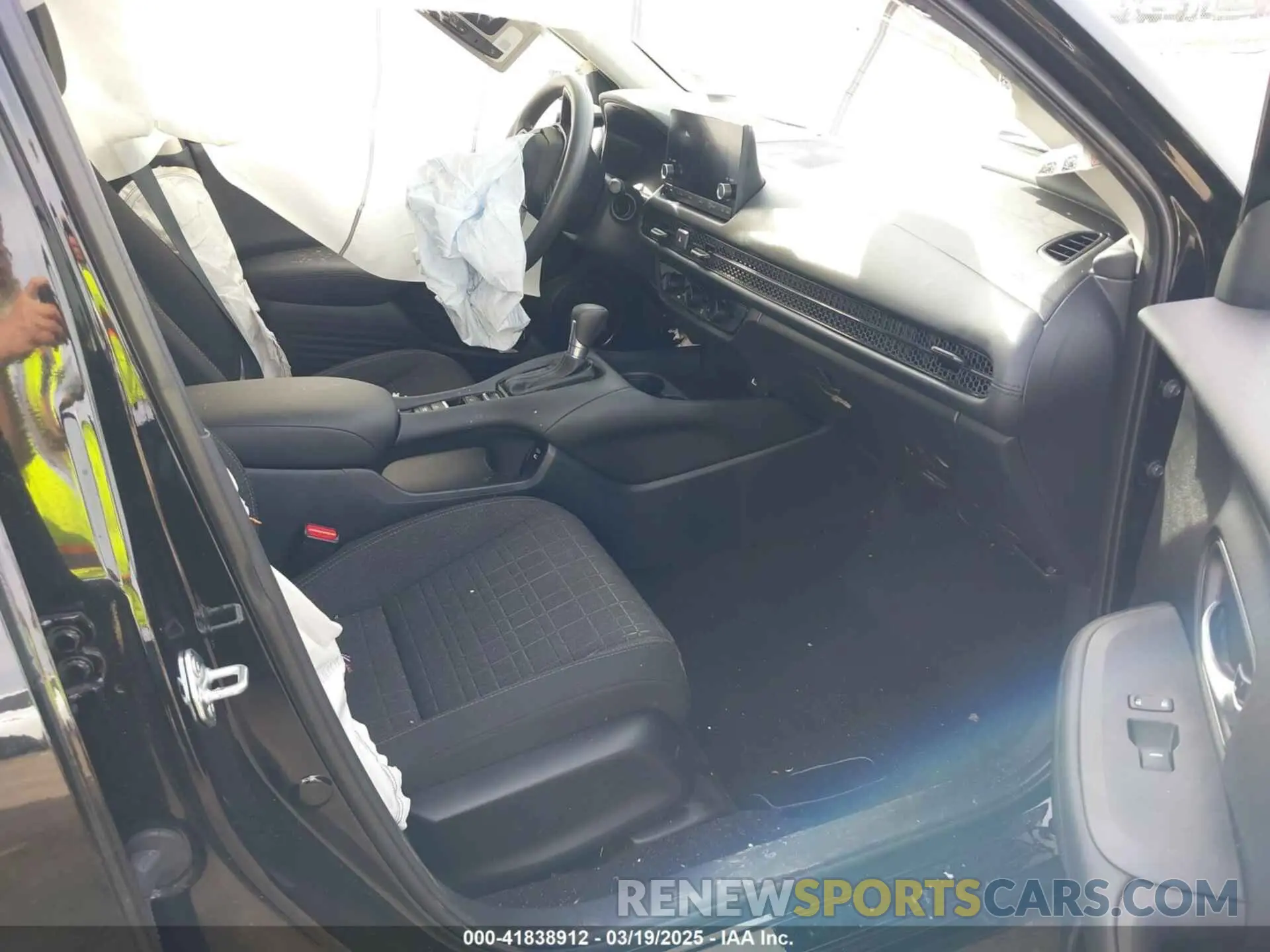 5 Photograph of a damaged car 3CZRZ2H31SM722594 HONDA HR-V 2025