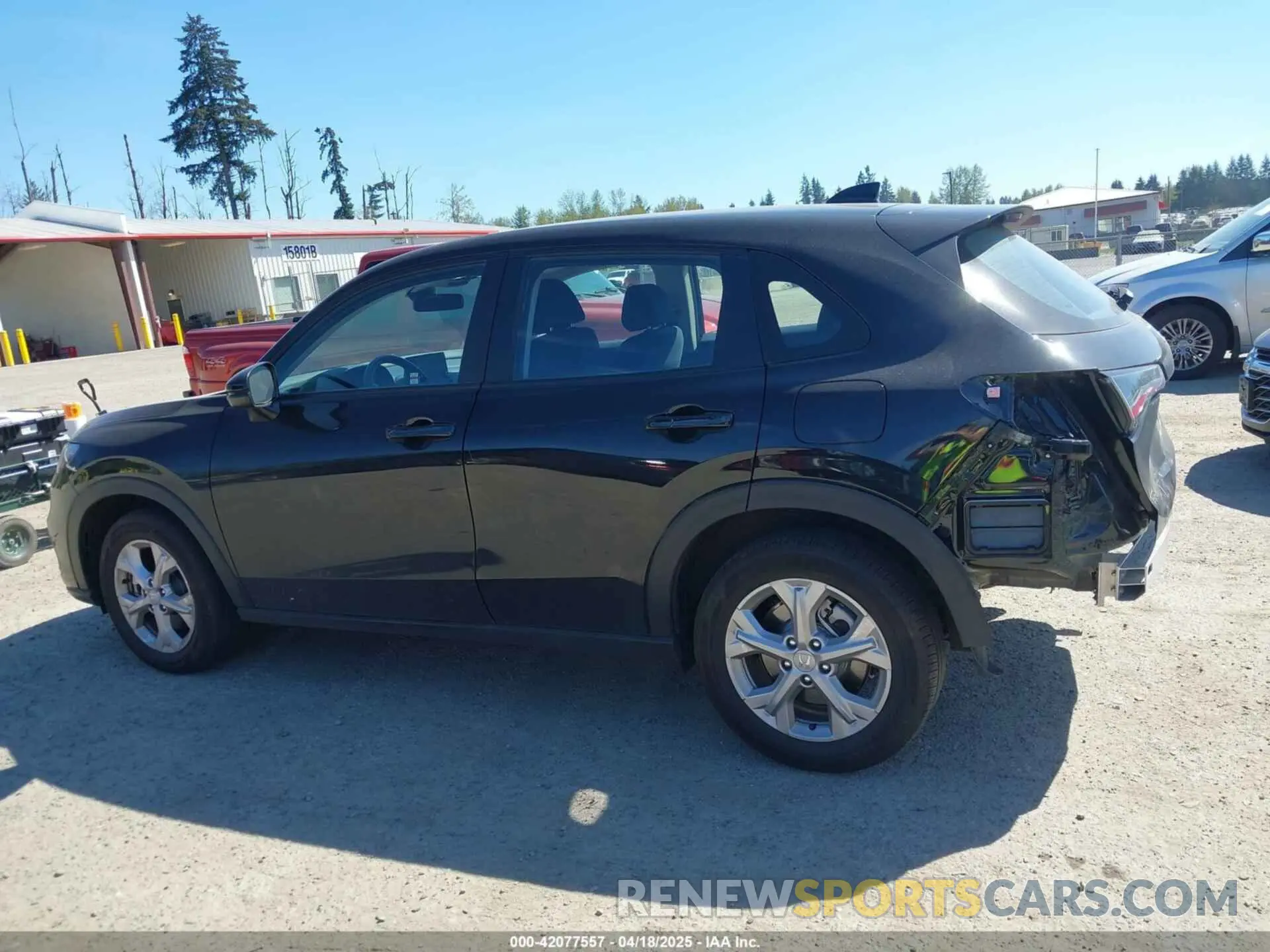 15 Photograph of a damaged car 3CZRZ2H31SM722630 HONDA HR-V 2025