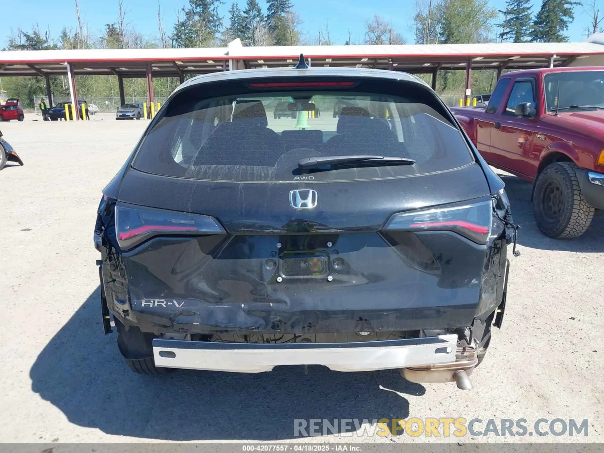 17 Photograph of a damaged car 3CZRZ2H31SM722630 HONDA HR-V 2025