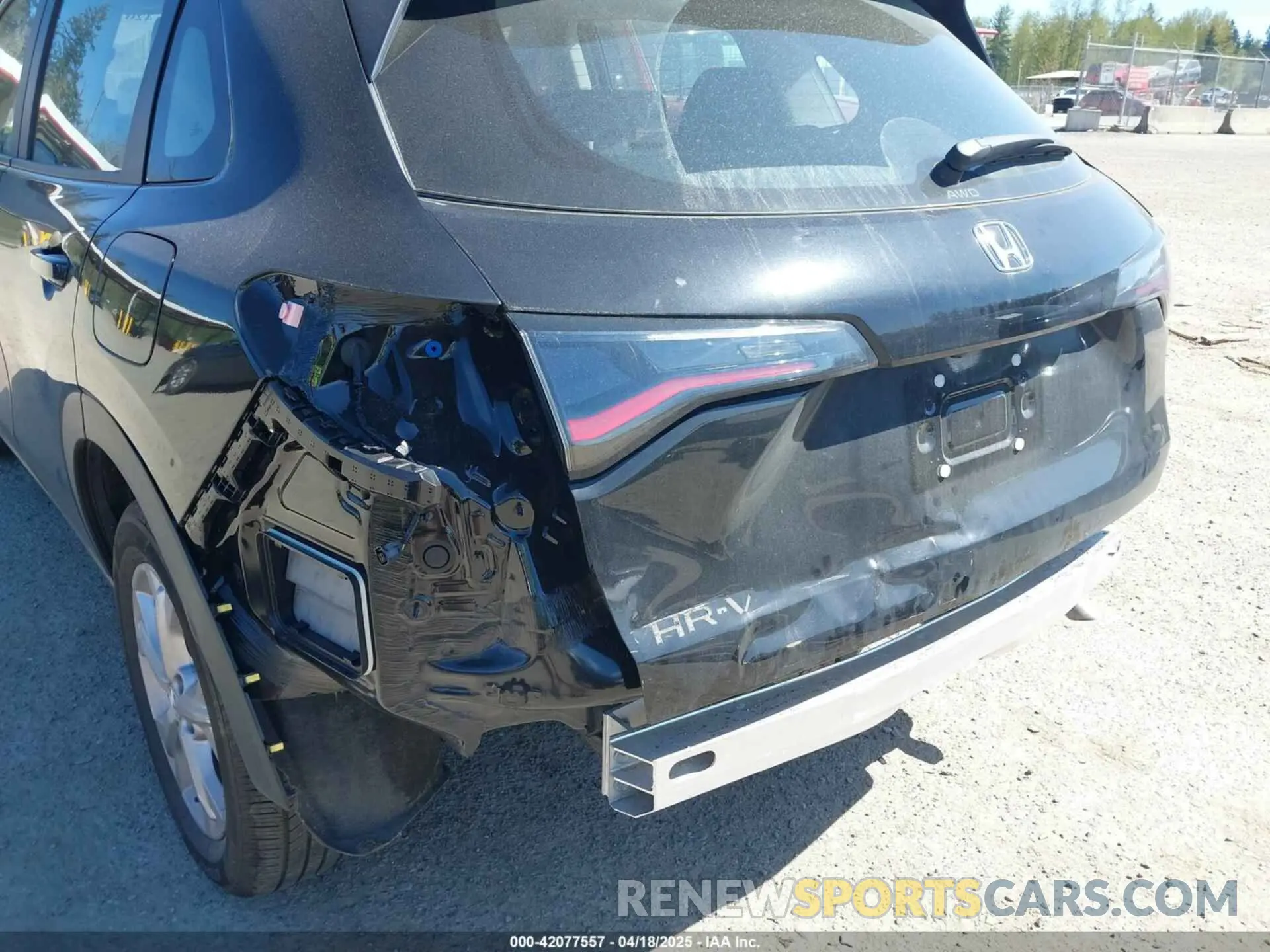 6 Photograph of a damaged car 3CZRZ2H31SM722630 HONDA HR-V 2025