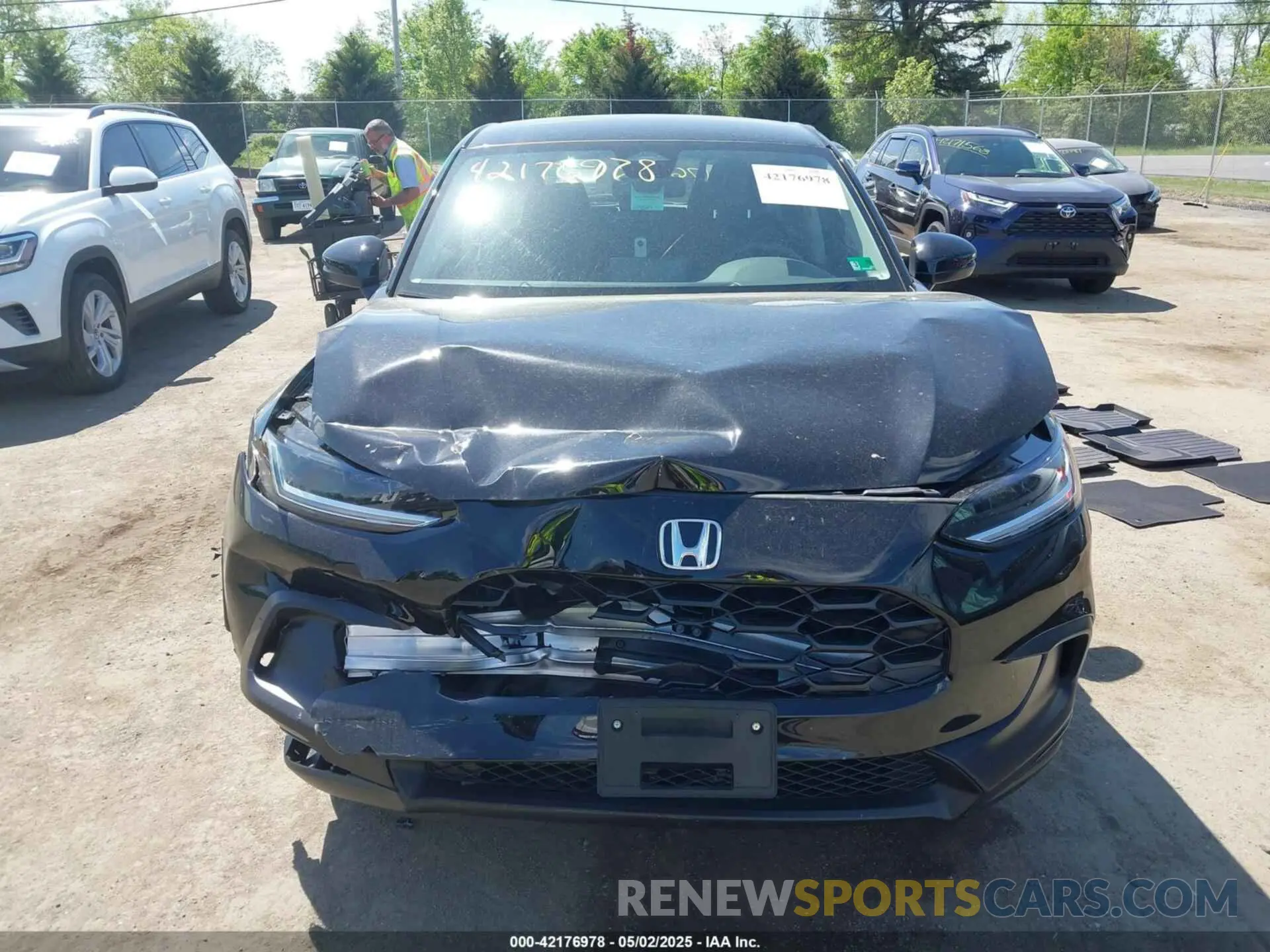 13 Photograph of a damaged car 3CZRZ2H32SM770069 HONDA HR-V 2025
