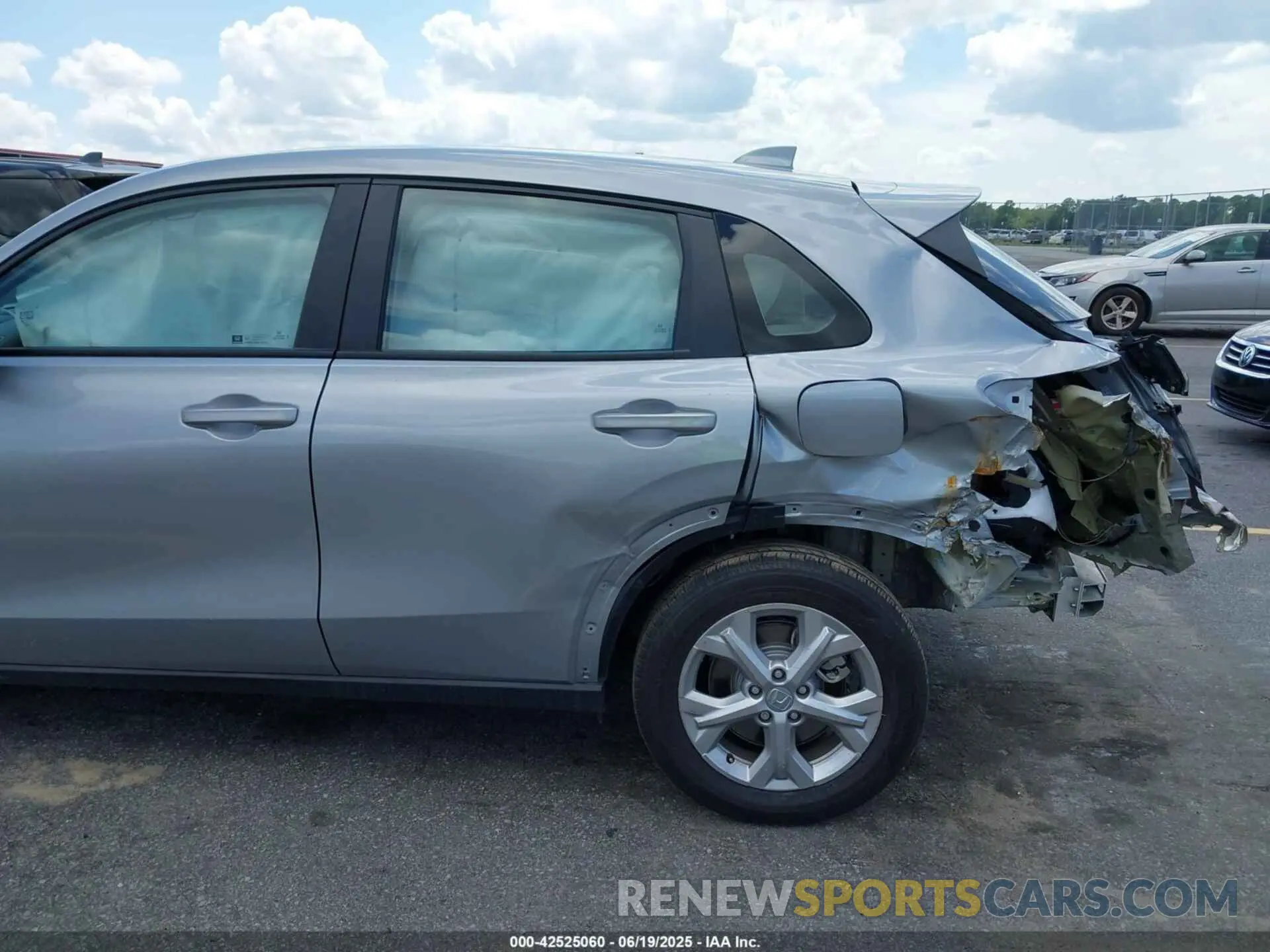 19 Photograph of a damaged car 3CZRZ2H34SM706406 HONDA HR-V 2025