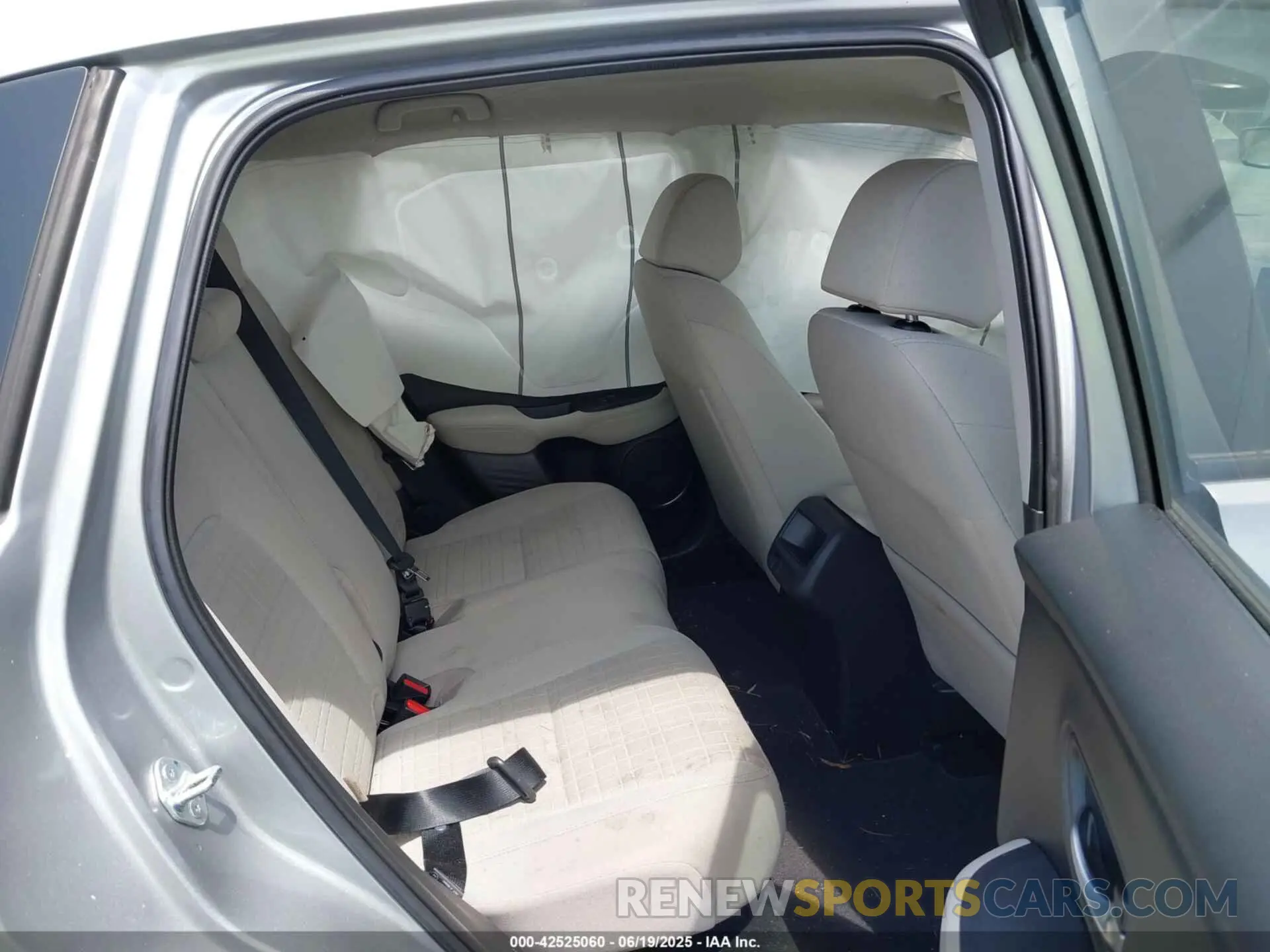 8 Photograph of a damaged car 3CZRZ2H34SM706406 HONDA HR-V 2025