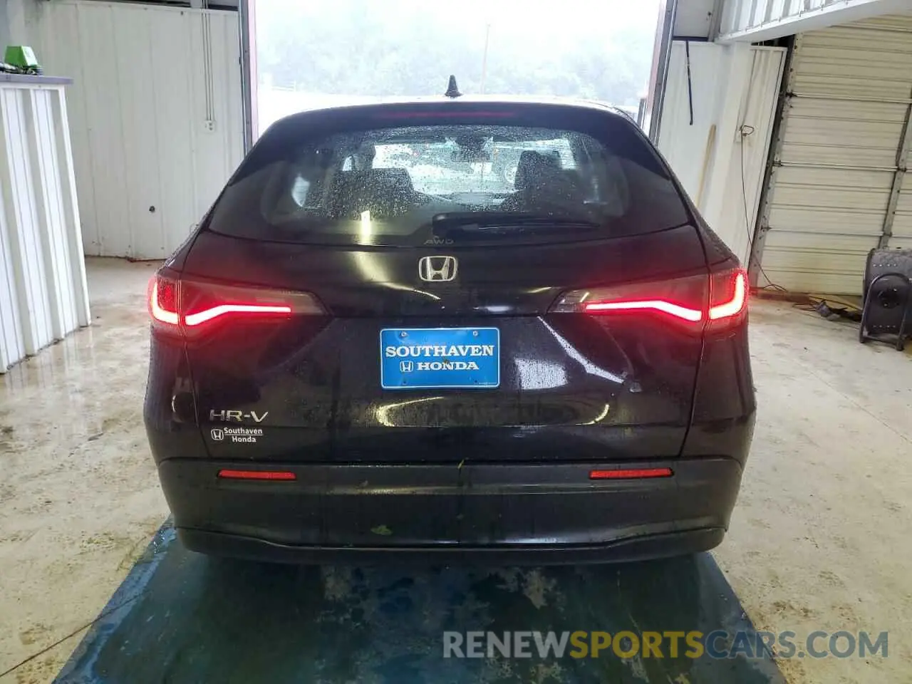 6 Photograph of a damaged car 3CZRZ2H35SM708360 HONDA HR-V 2025