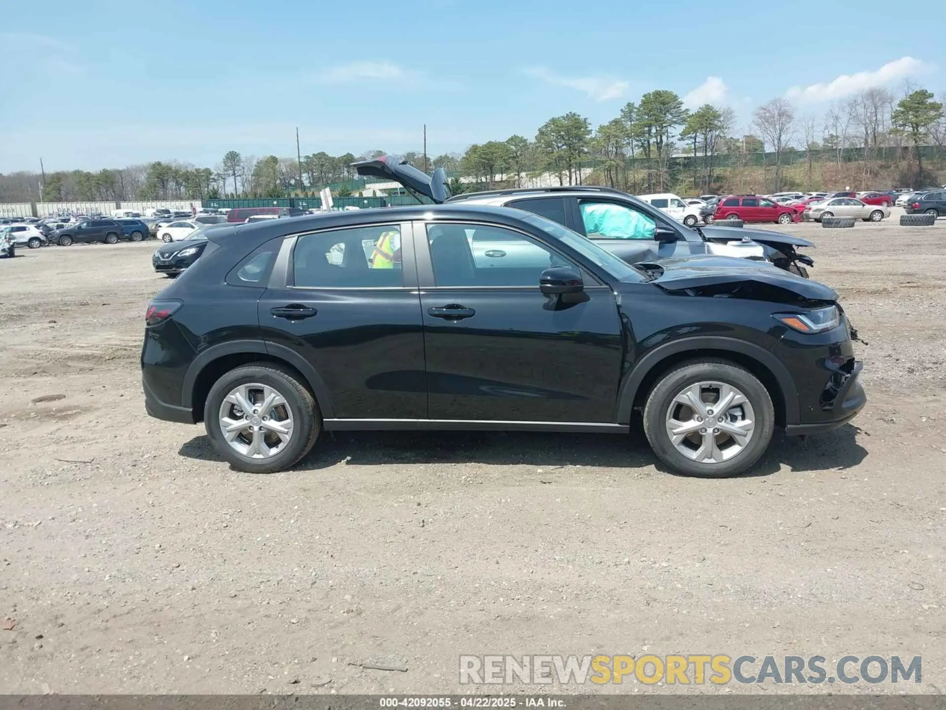 13 Photograph of a damaged car 3CZRZ2H36SM769247 HONDA HR-V 2025